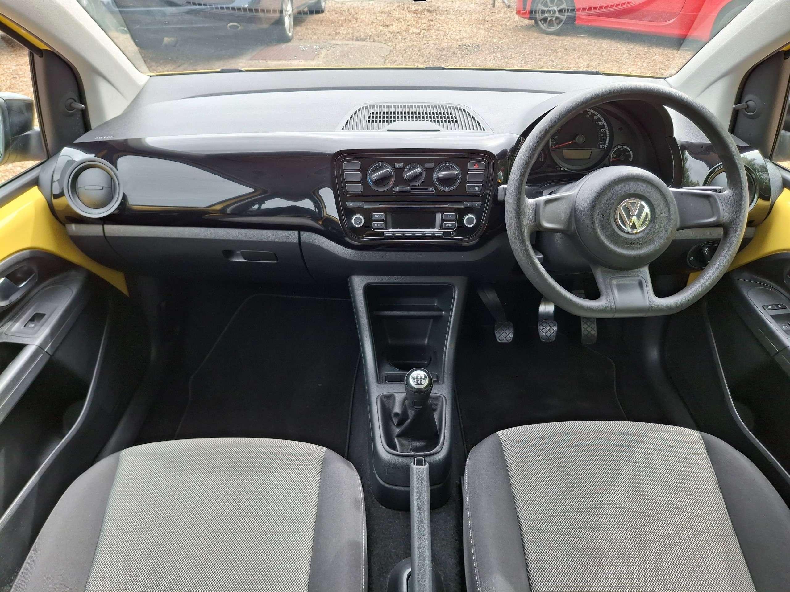 2016 VOLKSWAGEN UP! 2016 VOLKSWAGEN UP!