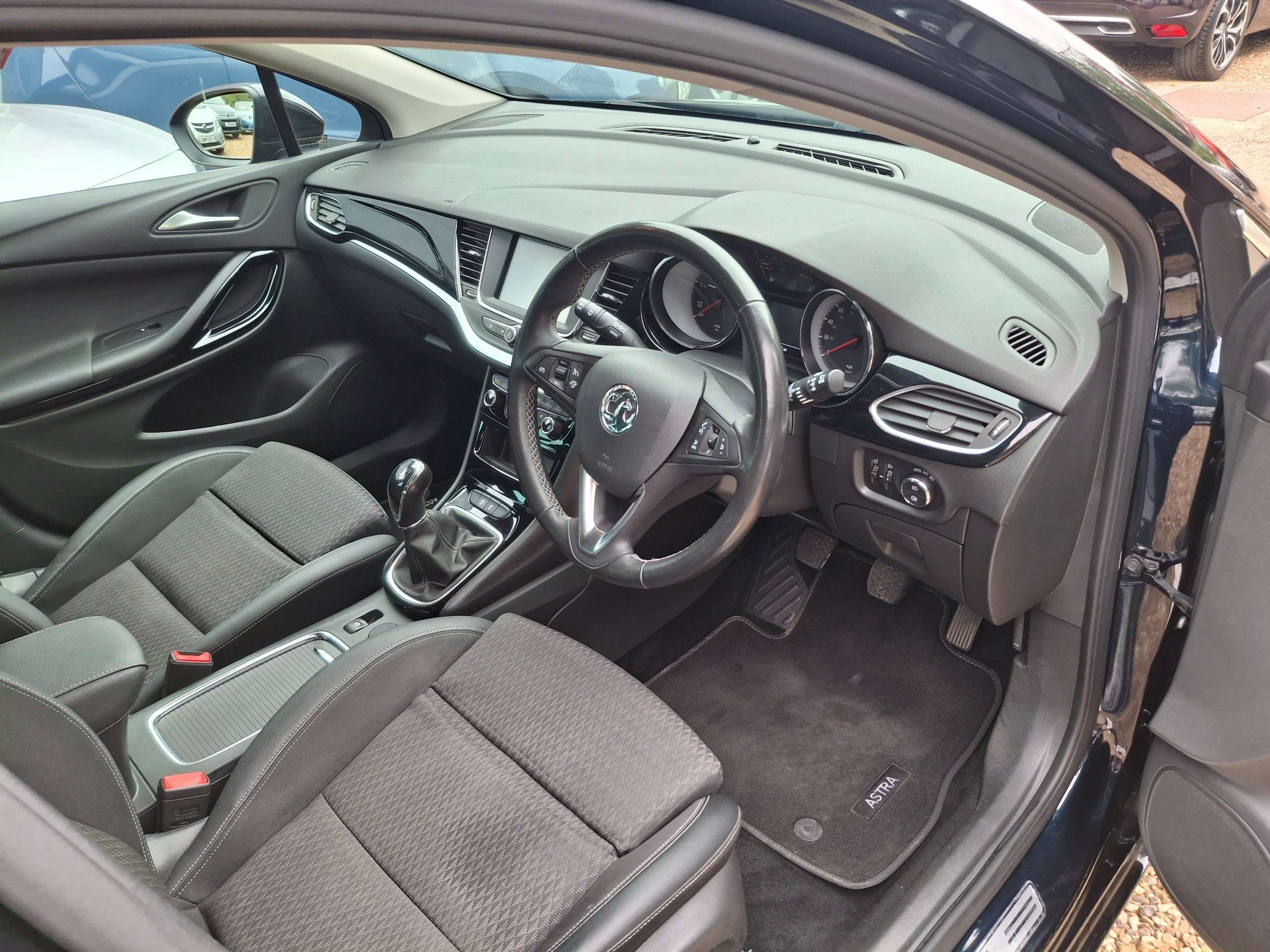 2019 VAUXHALL ASTRA 2019 VAUXHALL ASTRA