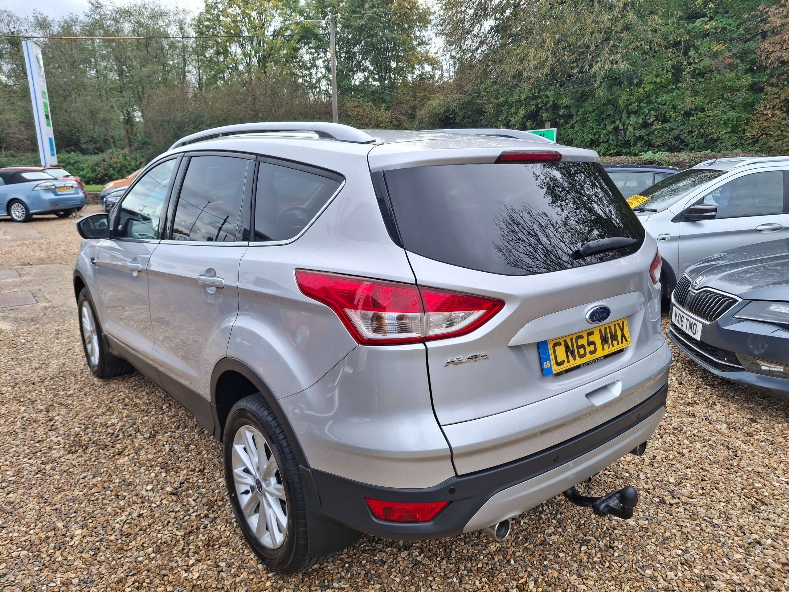A 2015 FORD KUGA 2.0 TDCi Titanium SUV 5dr Diesel Manual 2WD Euro 6 (s/s) (150 ps) A 2015 FORD KUGA 2.0 TDCi Titanium SUV 5dr Diesel Manual 2WD Euro 6 (s/s) (150 ps)