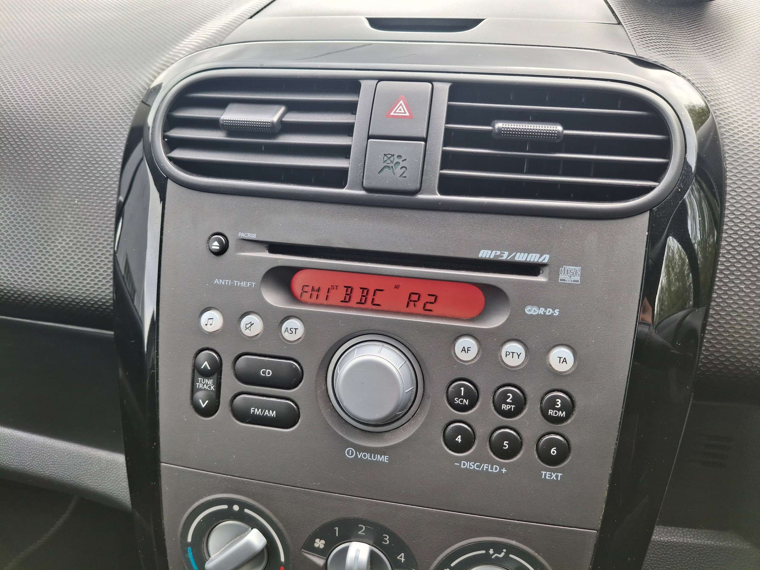 2014 SUZUKI SPLASH 2014 SUZUKI SPLASH