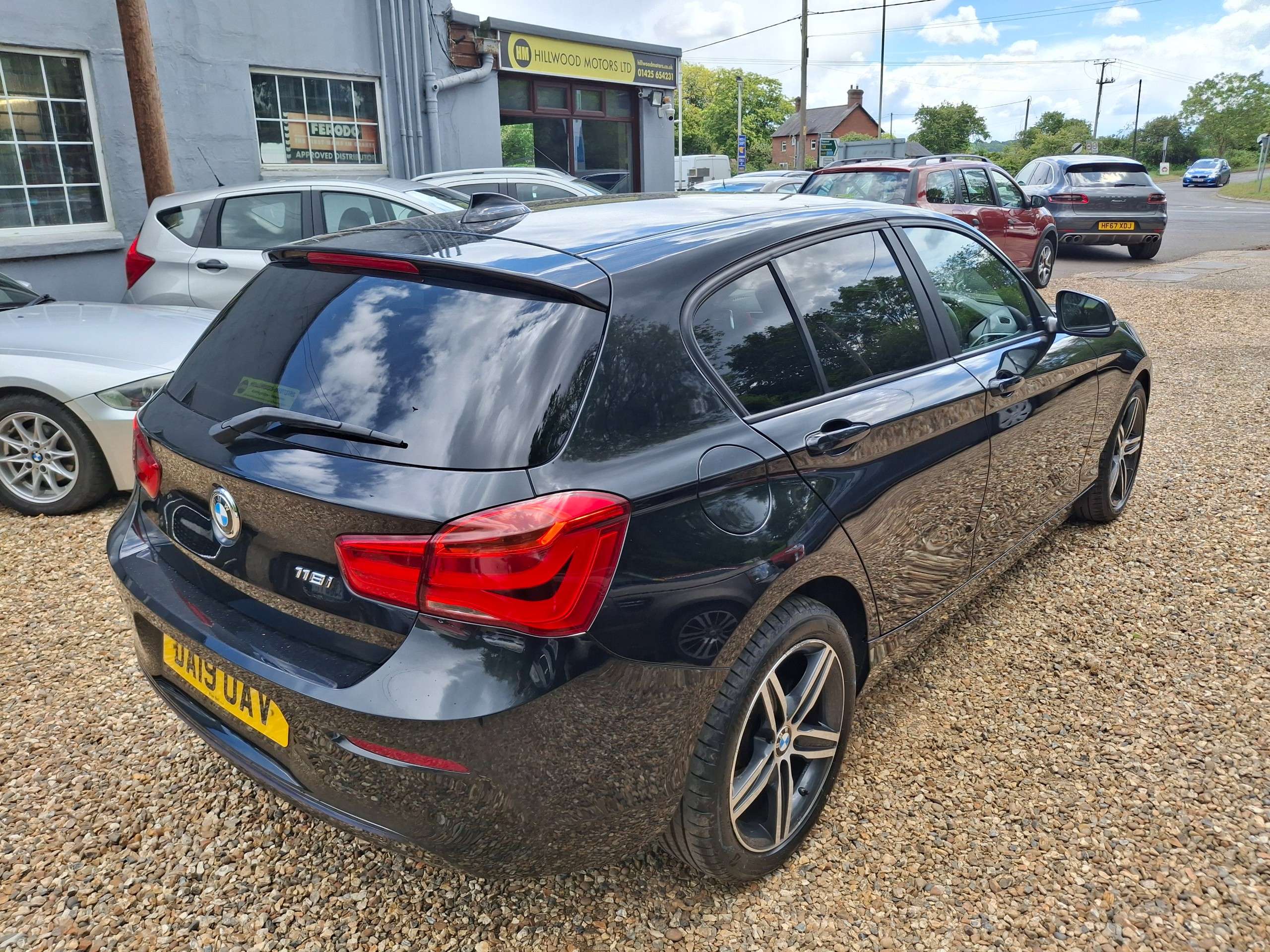 A 2019 BMW 1 SERIES 1.5 118i Sport Hatchback 5dr Petrol Manual Euro 6 (s/s) (136 ps) A 2019 BMW 1 SERIES 1.5 118i Sport Hatchback 5dr Petrol Manual Euro 6 (s/s) (136 ps)