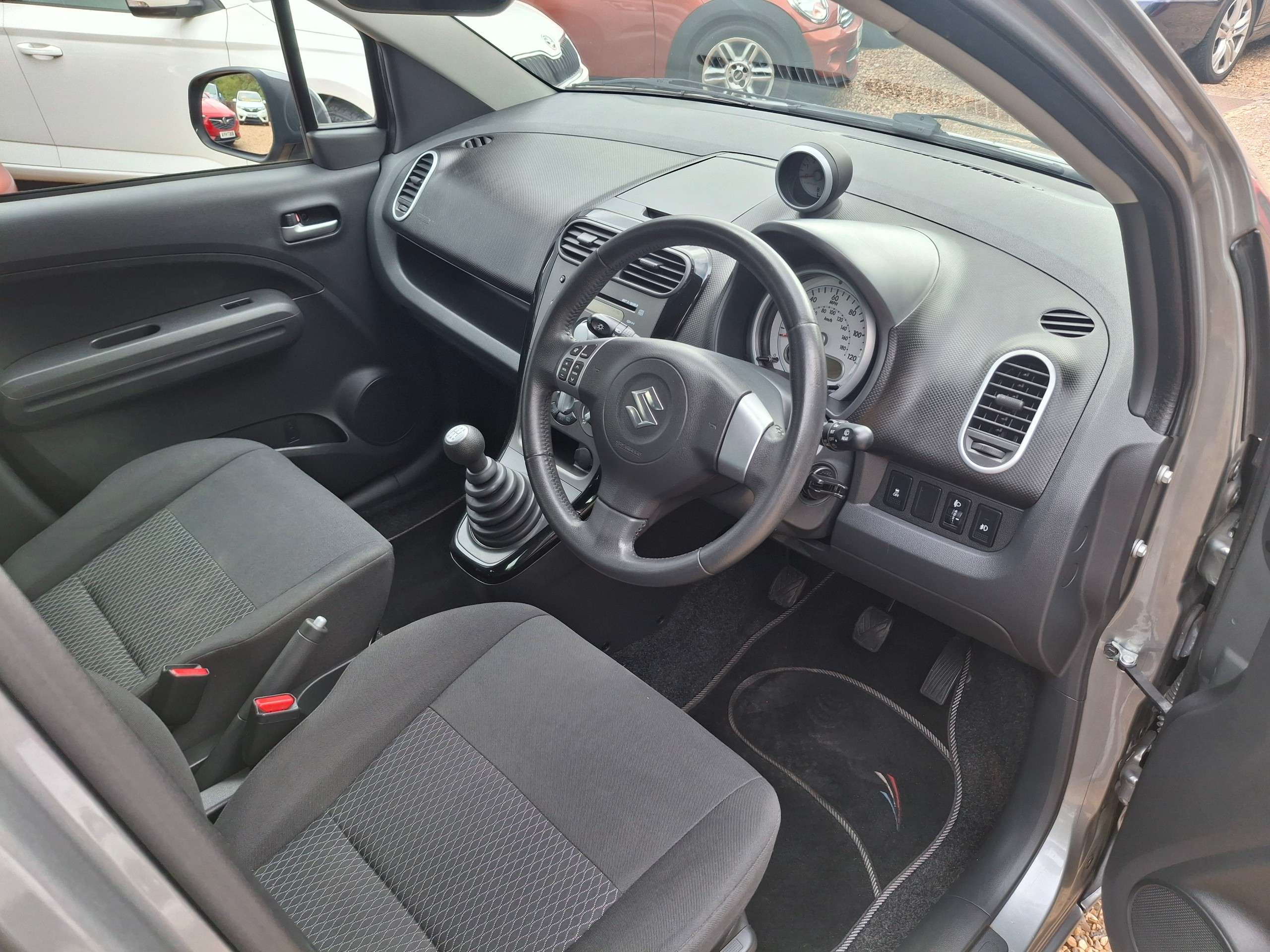 2014 SUZUKI SPLASH 2014 SUZUKI SPLASH