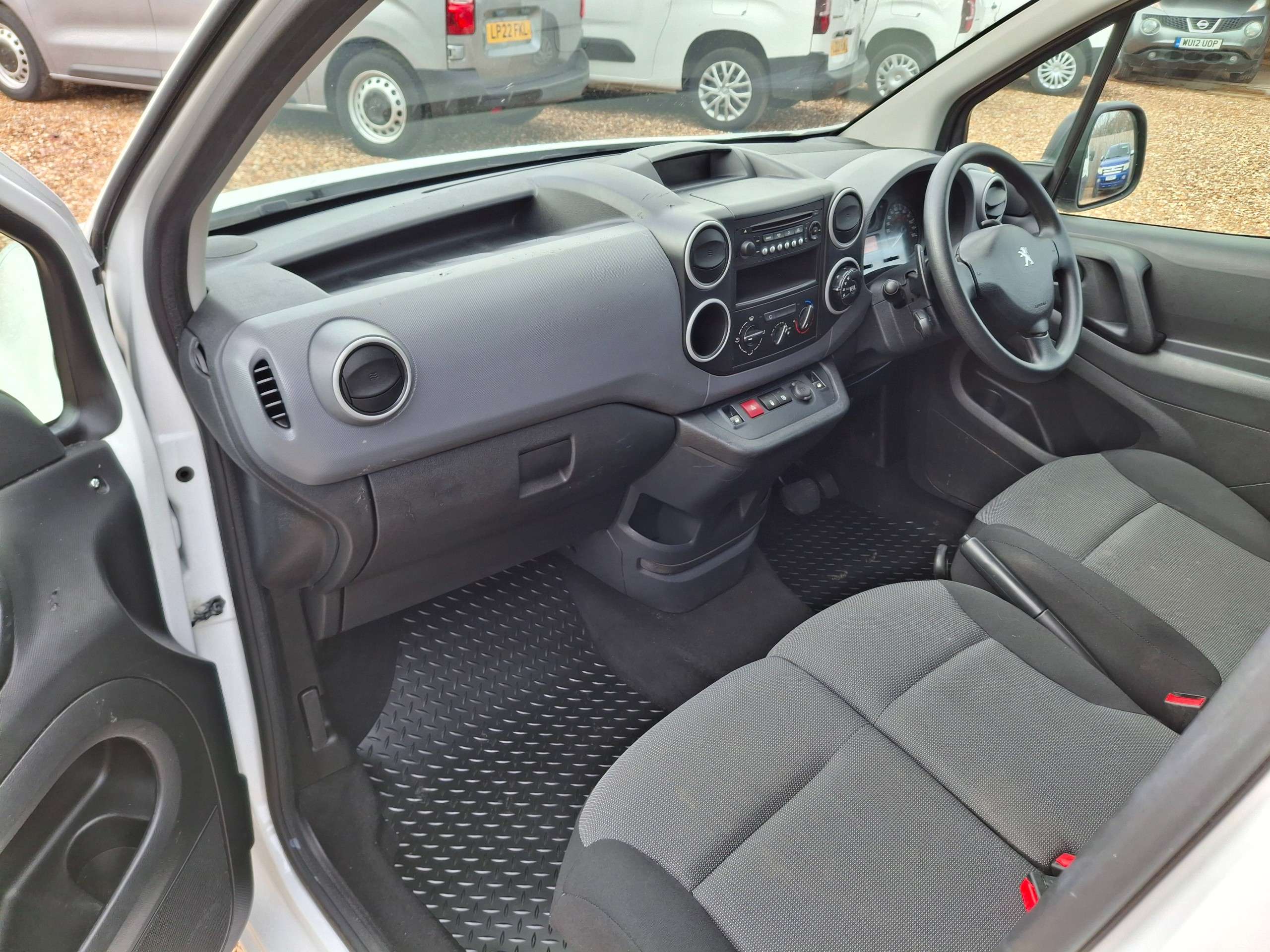 2018 PEUGEOT PARTNER 2018 PEUGEOT PARTNER