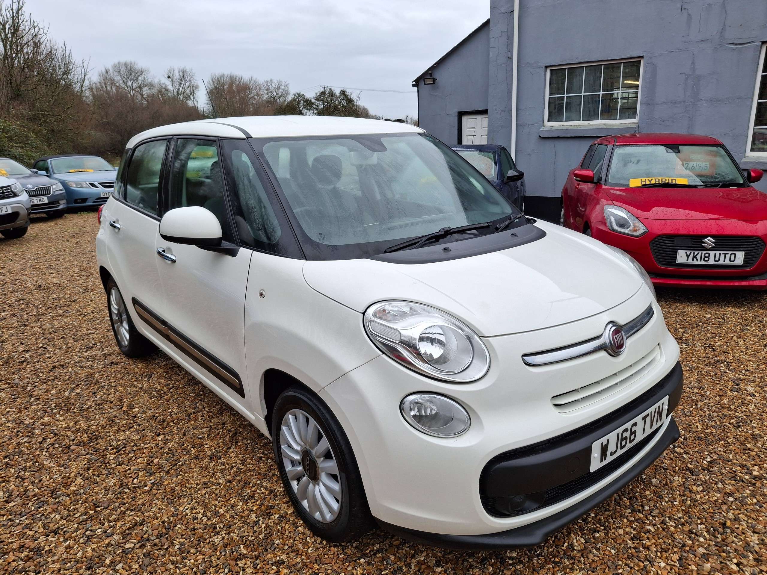 2016 FIAT 500L 2016 FIAT 500L
