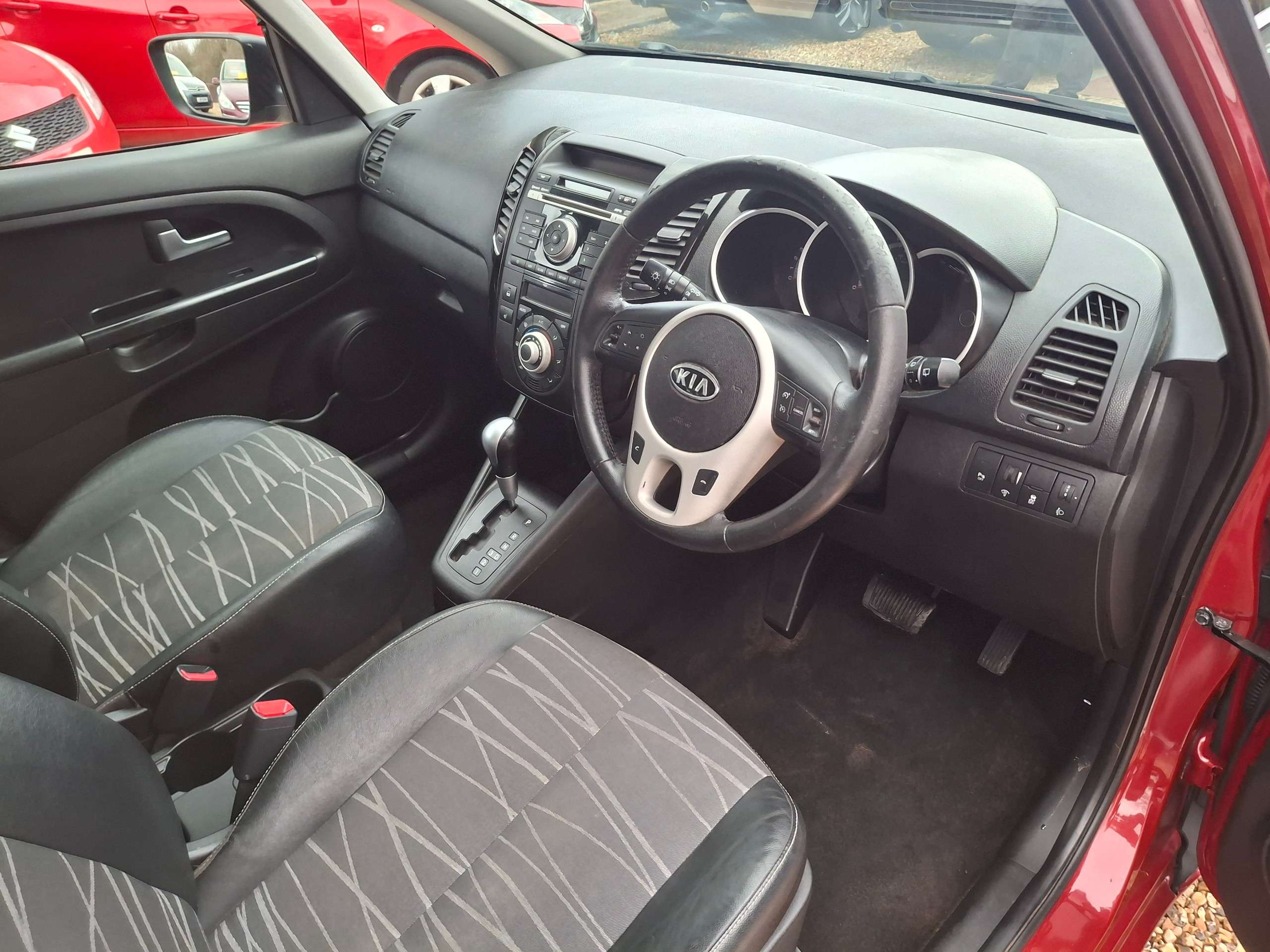 2012 KIA VENGA 2012 KIA VENGA