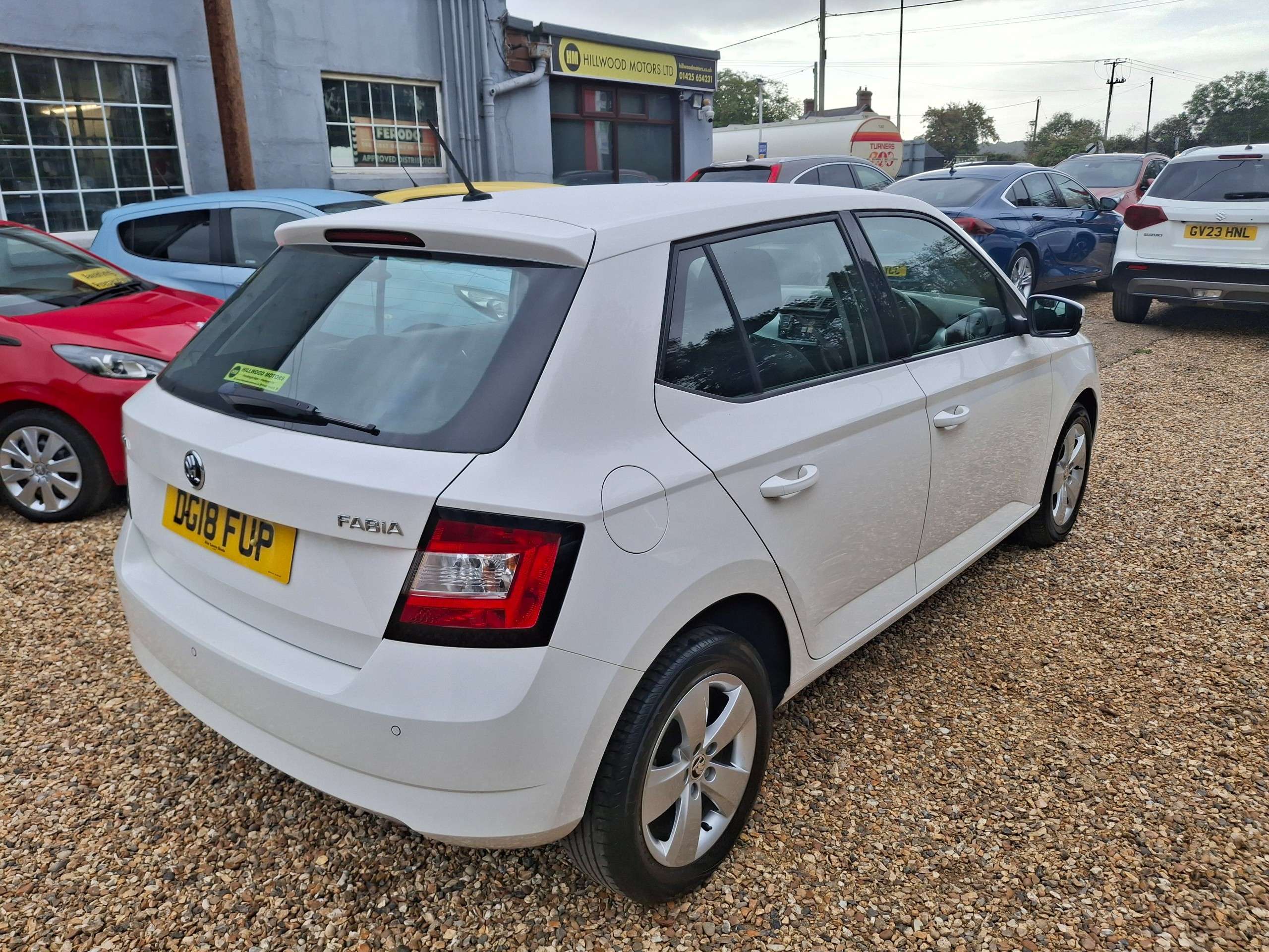 A 2018 SKODA FABIA 1.0 TSI SE Hatchback 5dr Petrol Manual Euro 6 (s/s) (95 ps) A 2018 SKODA FABIA 1.0 TSI SE Hatchback 5dr Petrol Manual Euro 6 (s/s) (95 ps)