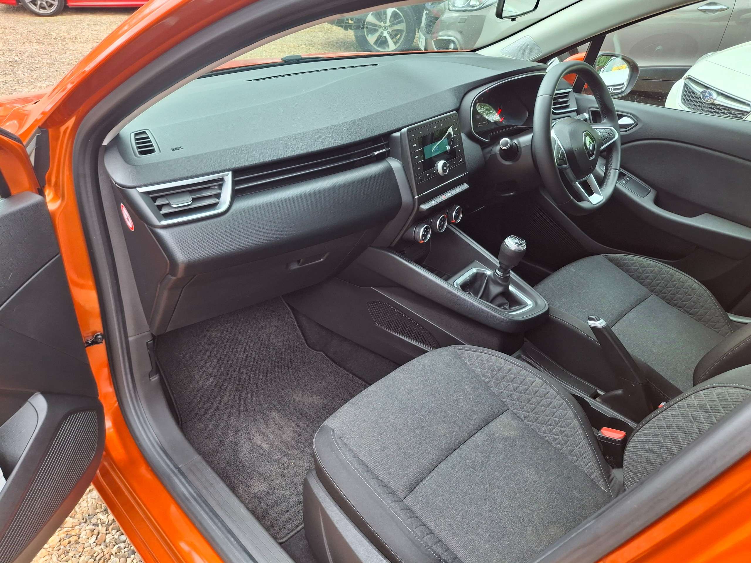 2021 RENAULT CLIO 2021 RENAULT CLIO