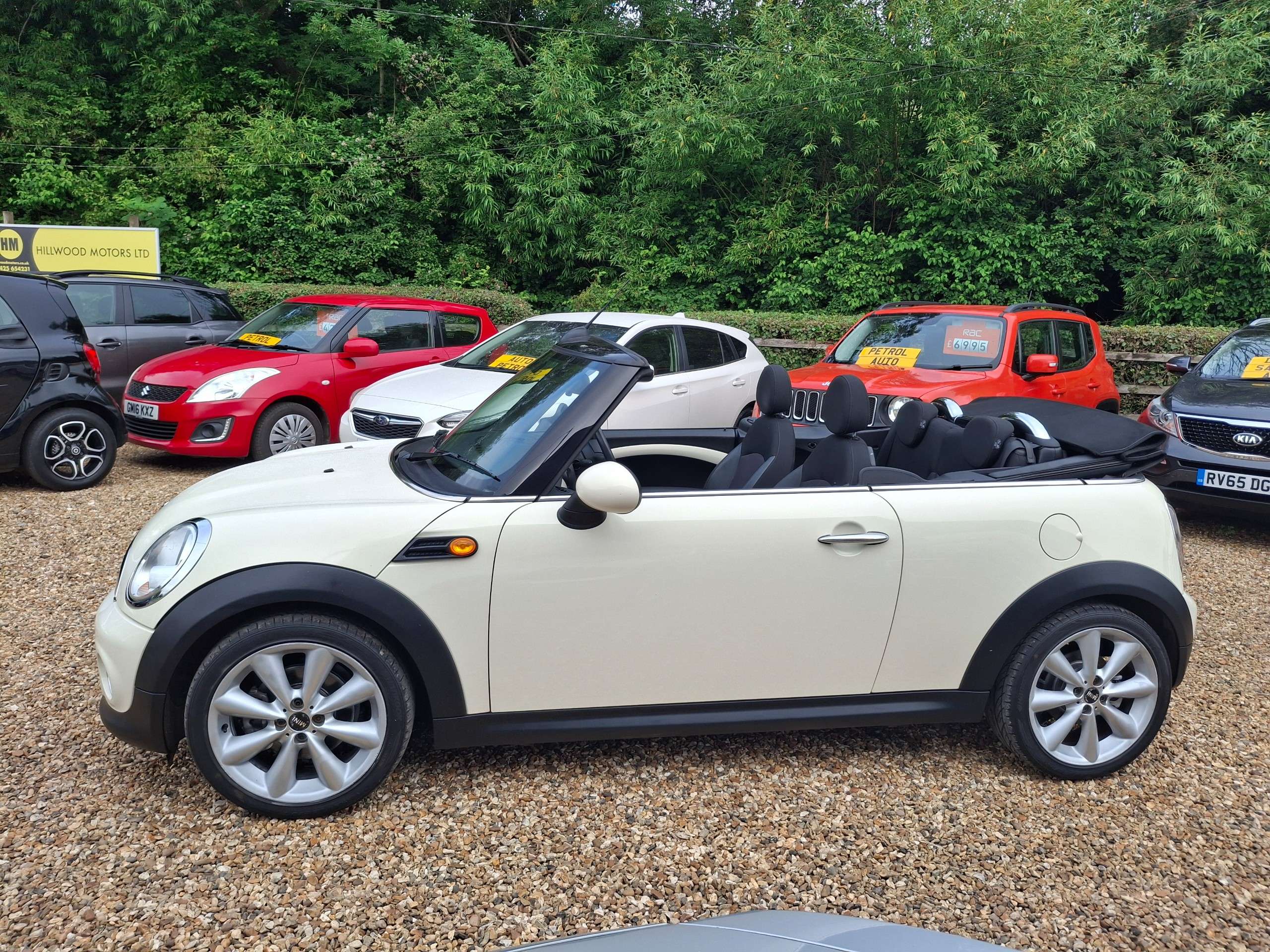 2011 MINI CONVERTIBLE 2011 MINI CONVERTIBLE