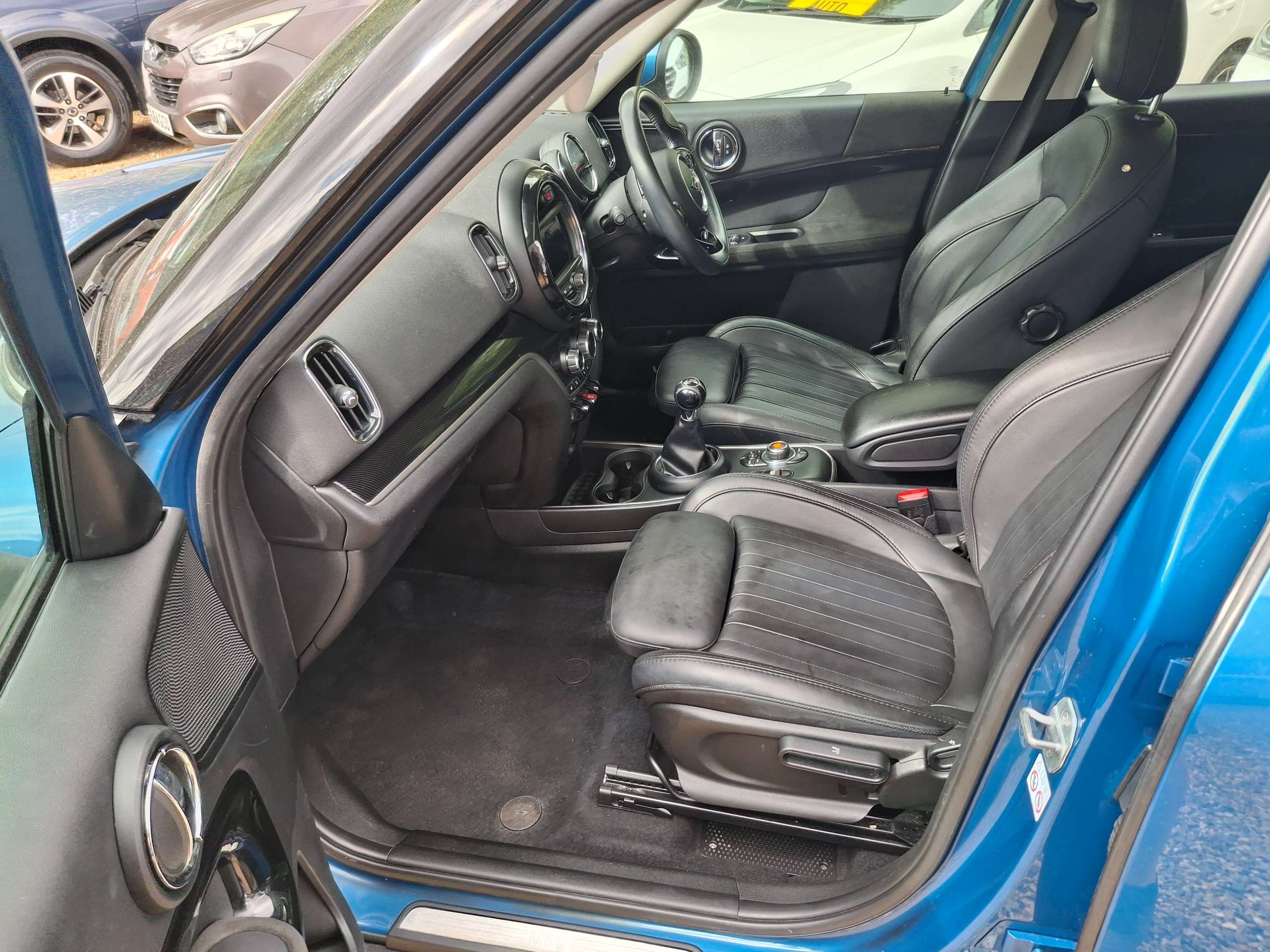 2019 MINI COUNTRYMAN 2019 MINI COUNTRYMAN