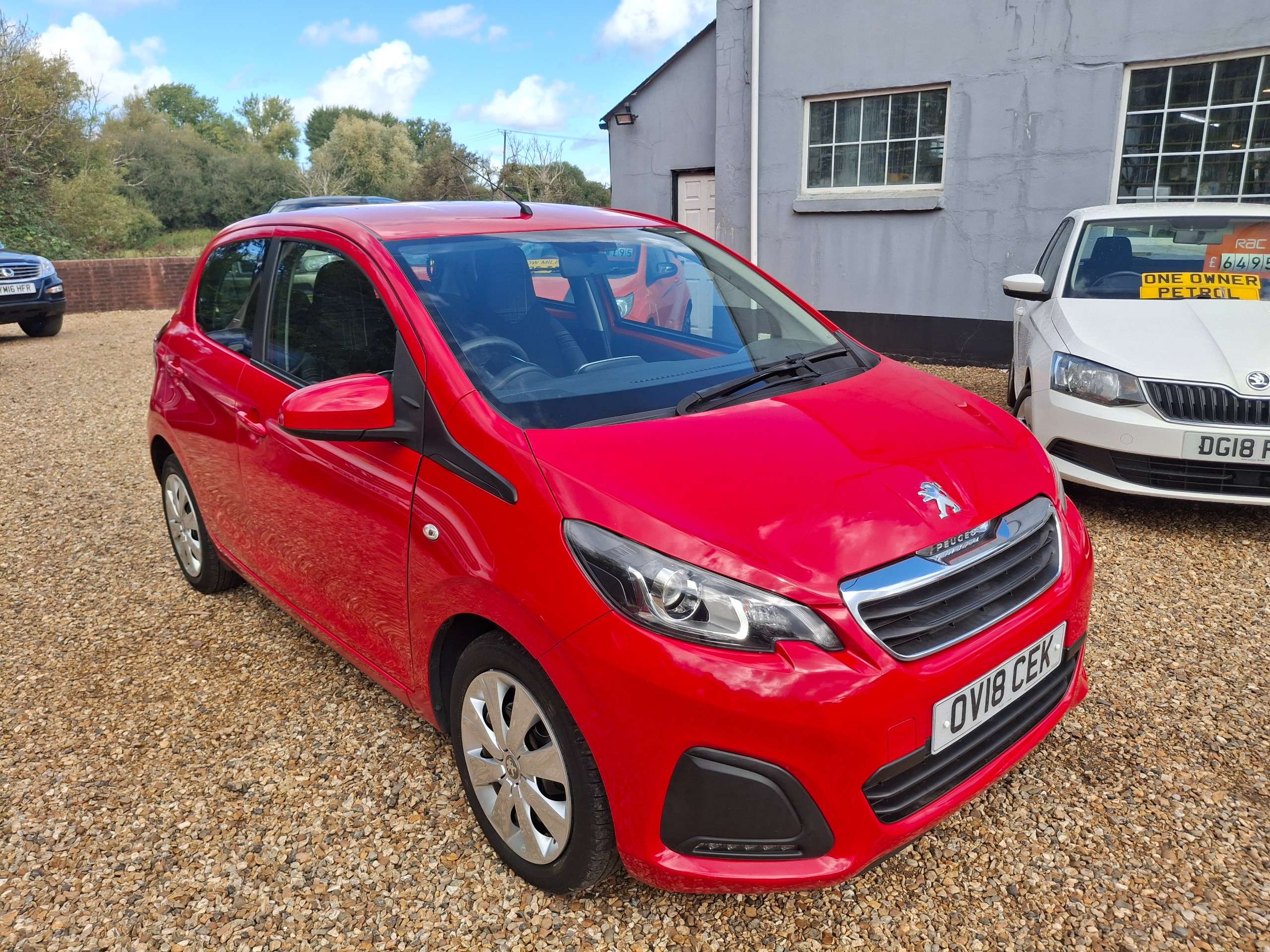 A 2018 PEUGEOT 108 1.0 Active Hatchback 5dr Petrol Manual Euro 6 (68 ps) A 2018 PEUGEOT 108 1.0 Active Hatchback 5dr Petrol Manual Euro 6 (68 ps)