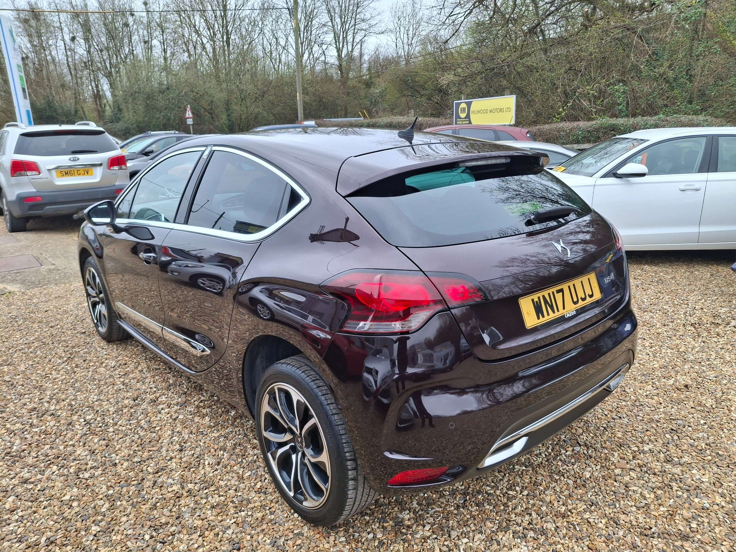 A 2017 DS DS 4 2.0 BlueHDi Prestige Hatchback 5dr Diesel Manual Euro 6 (s/s) (150 ps) A 2017 DS DS 4 2.0 BlueHDi Prestige Hatchback 5dr Diesel Manual Euro 6 (s/s) (150 ps)