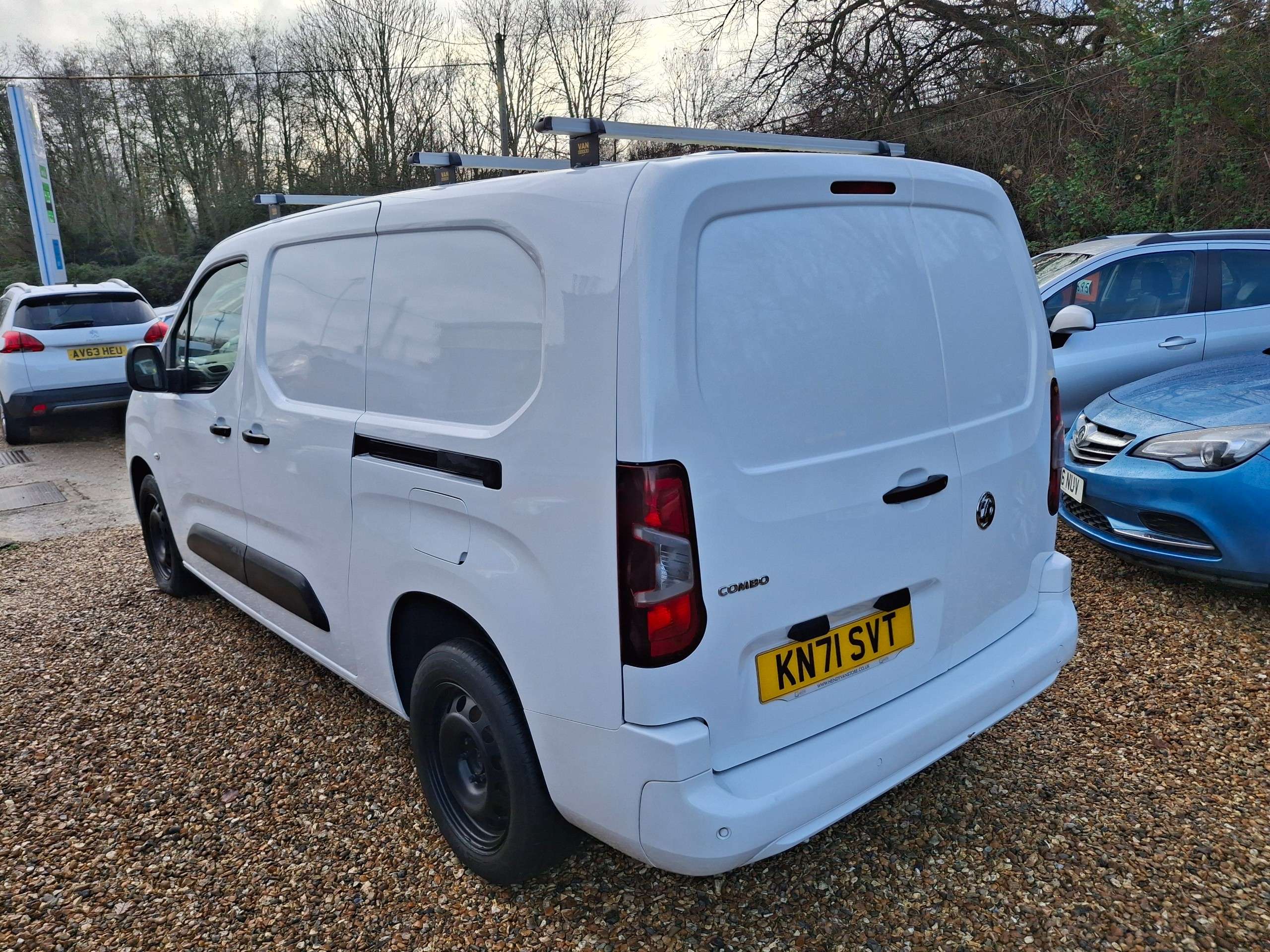 A 2021 VAUXHALL COMBO 1.5 Turbo D 2300 Sportive Panel Van 4dr Diesel Manual L2 H1 Euro 6 (100 ps) A 2021 VAUXHALL COMBO 1.5 Turbo D 2300 Sportive Panel Van 4dr Diesel Manual L2 H1 Euro 6 (100 ps)