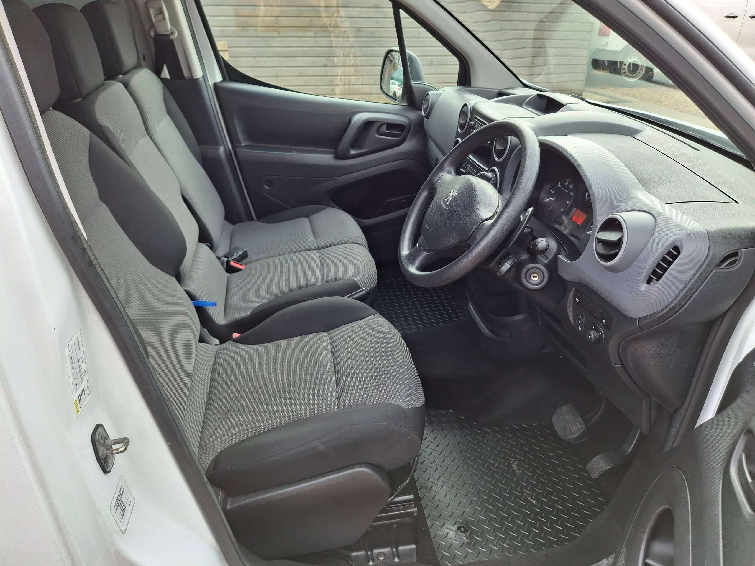 2018 PEUGEOT PARTNER 2018 PEUGEOT PARTNER