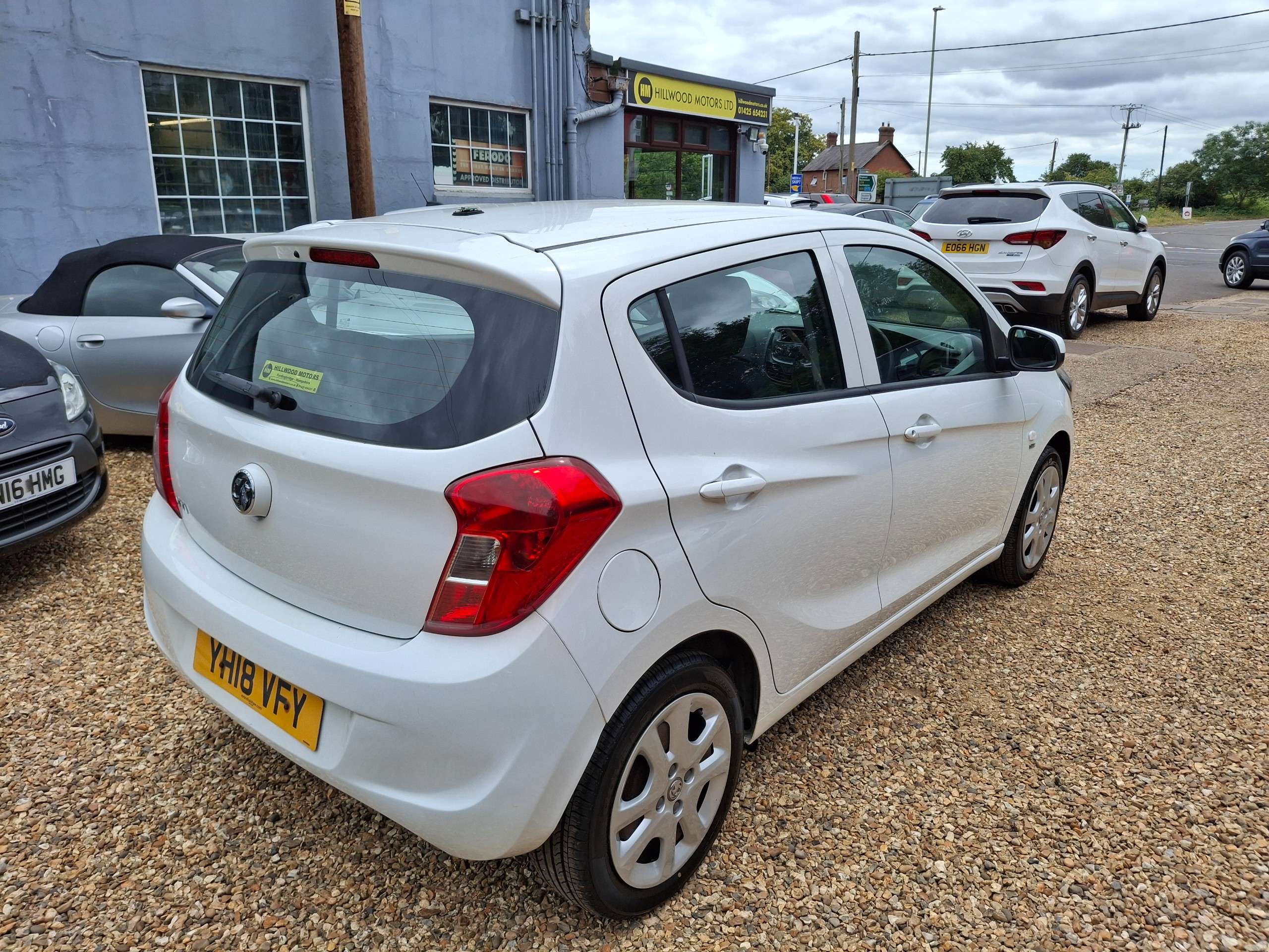A 2018 VAUXHALL VIVA 1.0i SE Hatchback 5dr Petrol Manual Euro 6 (73 ps) A 2018 VAUXHALL VIVA 1.0i SE Hatchback 5dr Petrol Manual Euro 6 (73 ps)