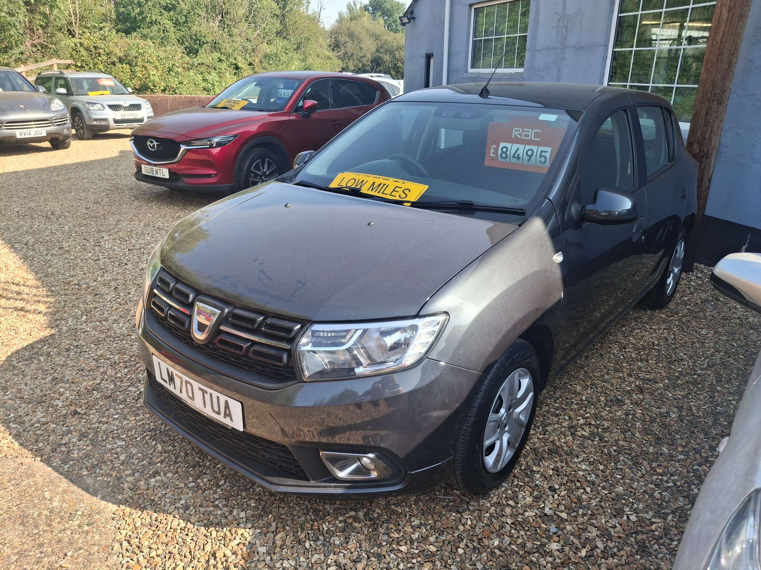 A 2020 DACIA SANDERO 0.9 TCe Comfort Hatchback 5dr Petrol Manual Euro 6 (s/s) (90 ps) A 2020 DACIA SANDERO 0.9 TCe Comfort Hatchback 5dr Petrol Manual Euro 6 (s/s) (90 ps)