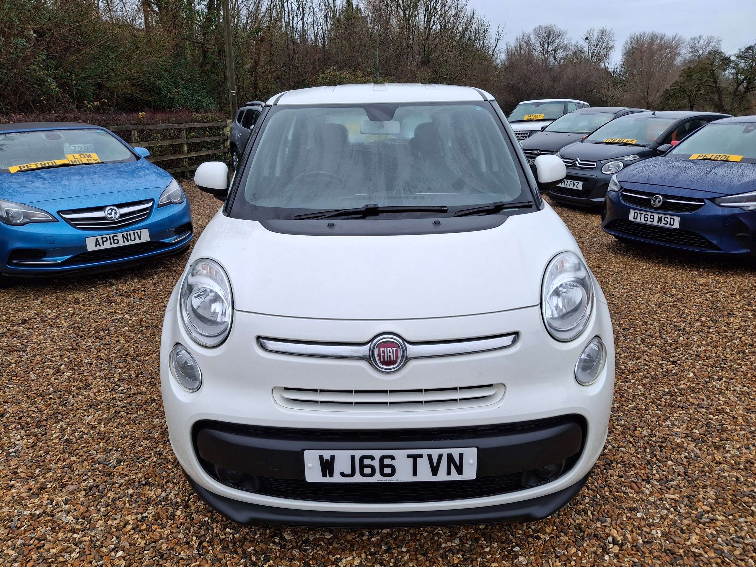 2016 FIAT 500L 2016 FIAT 500L