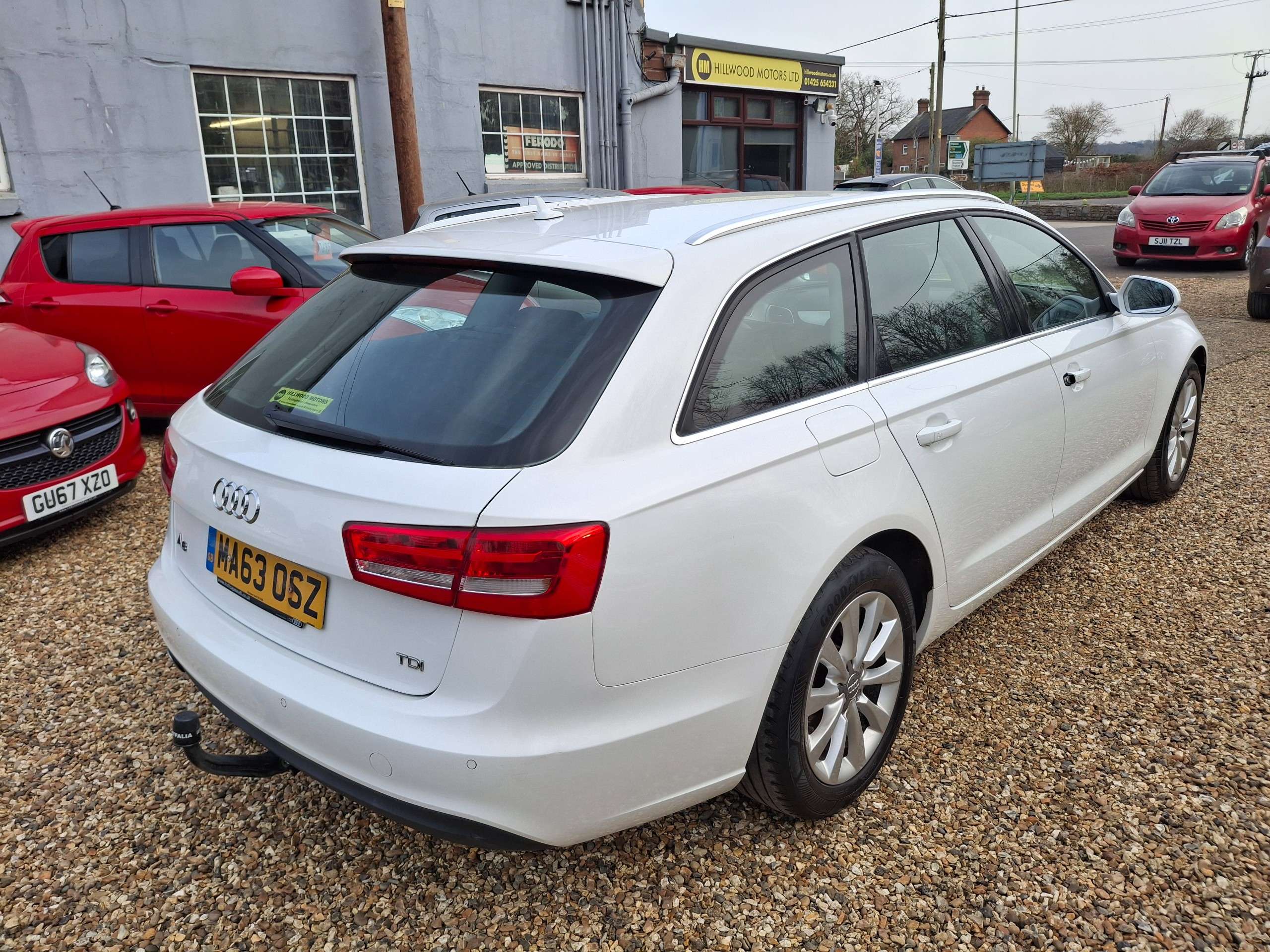 A 2013 AUDI A6 AVANT 2.0 TDI SE Estate 5dr Diesel Manual Euro 5 (s/s) (177 ps) A 2013 AUDI A6 AVANT 2.0 TDI SE Estate 5dr Diesel Manual Euro 5 (s/s) (177 ps)