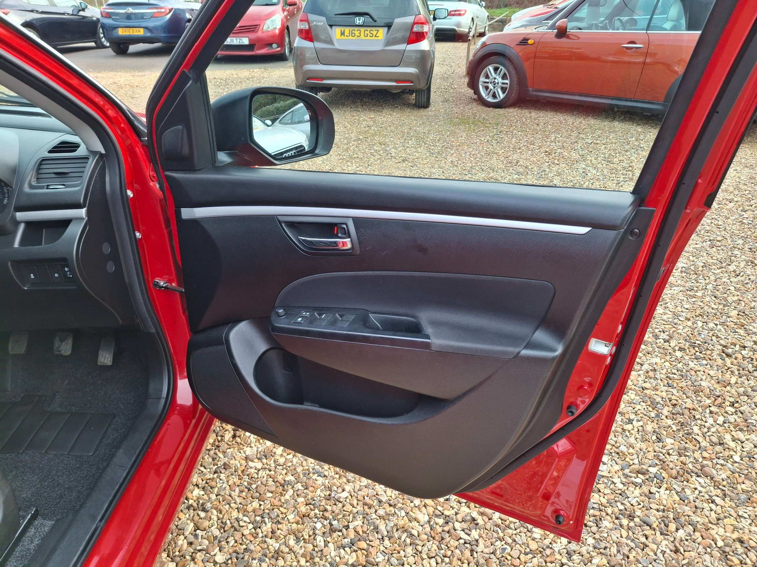 2016 SUZUKI SWIFT 2016 SUZUKI SWIFT