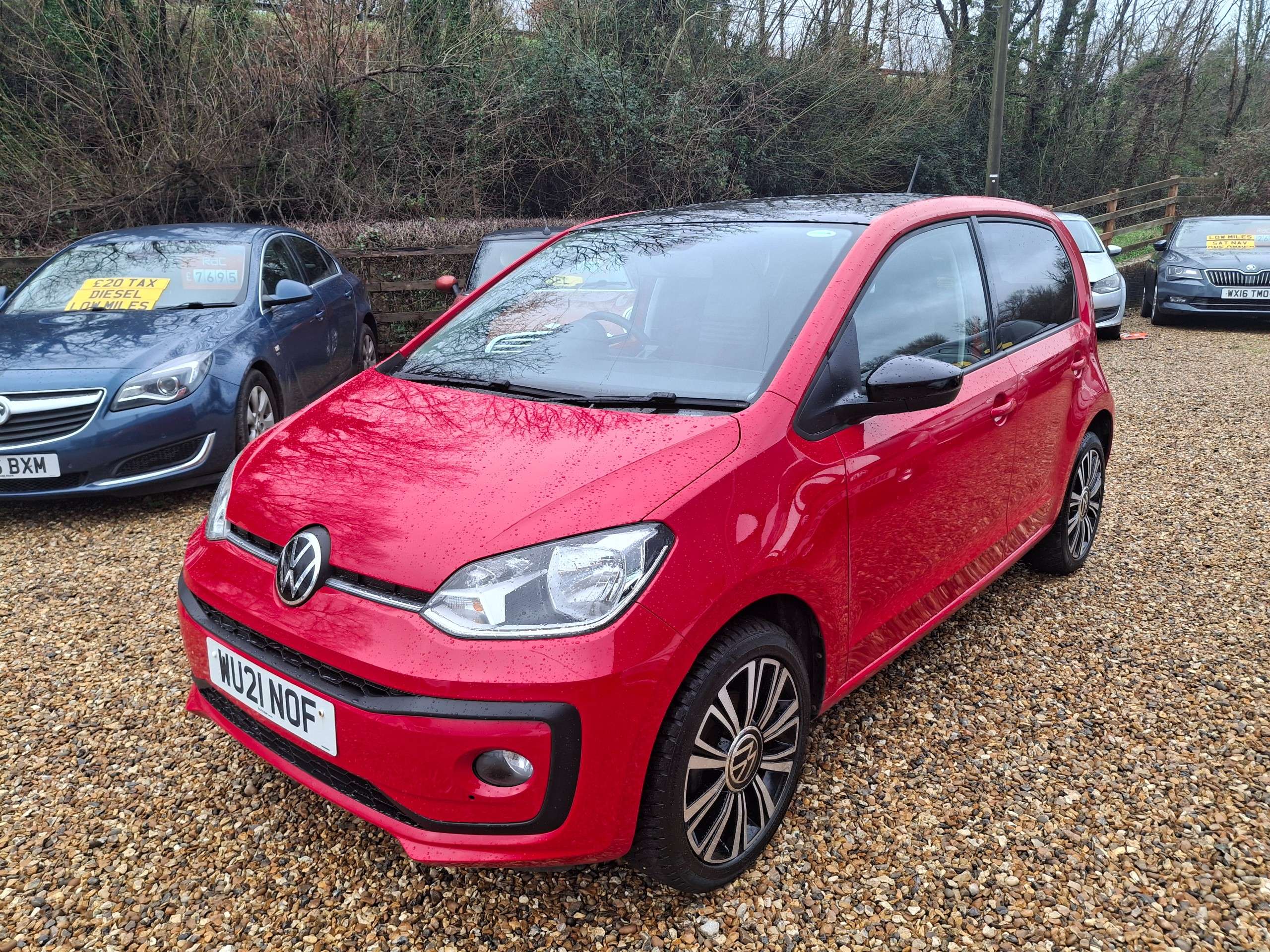 A 2021 VOLKSWAGEN UP! 1.0 Black Edition Hatchback 5dr Petrol Manual Euro 6 (s/s) (65 ps) A 2021 VOLKSWAGEN UP! 1.0 Black Edition Hatchback 5dr Petrol Manual Euro 6 (s/s) (65 ps)