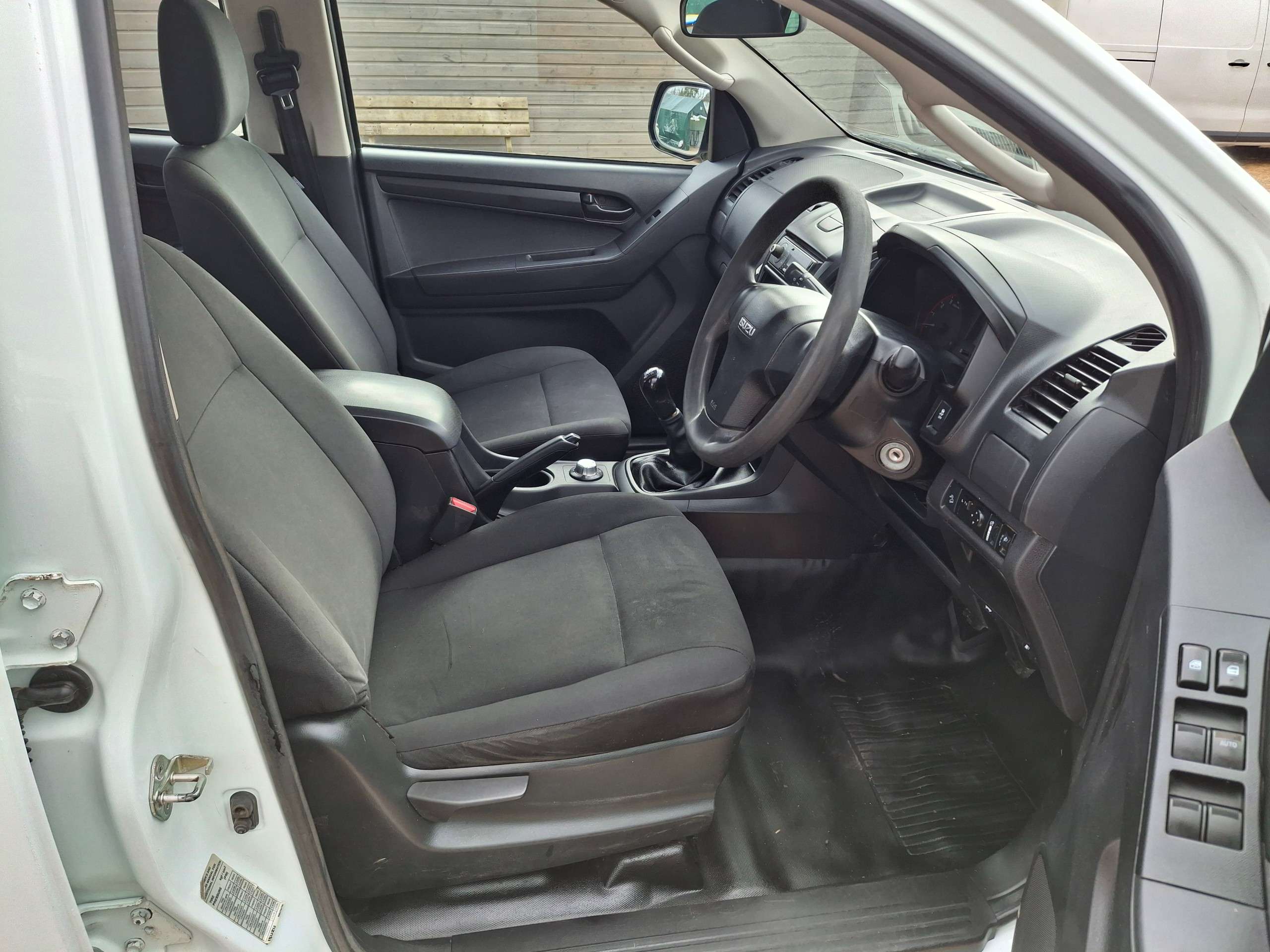 2018 ISUZU D-MAX 2018 ISUZU D-MAX