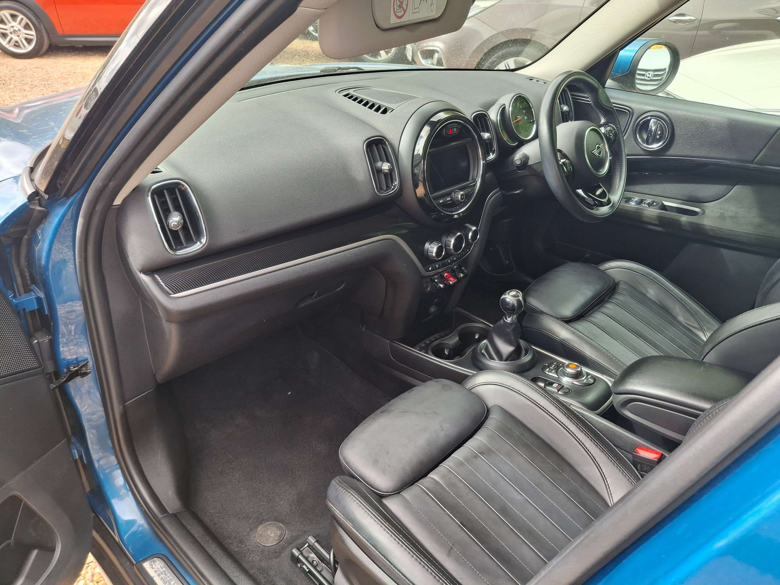 2019 MINI COUNTRYMAN 2019 MINI COUNTRYMAN