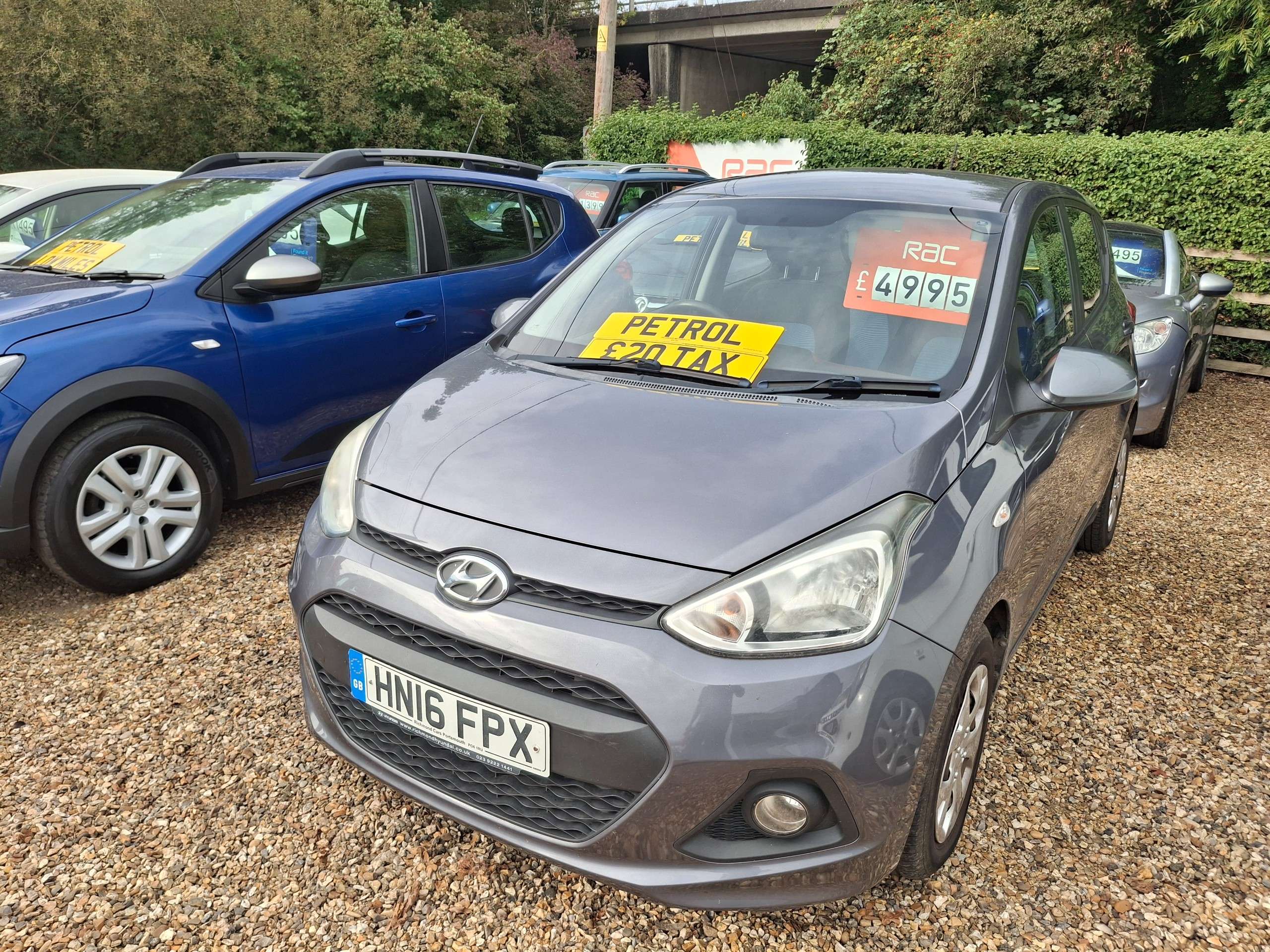 A 2016 HYUNDAI I10 1.0 SE Hatchback 5dr Petrol Manual Euro 6 (66 ps) A 2016 HYUNDAI I10 1.0 SE Hatchback 5dr Petrol Manual Euro 6 (66 ps)