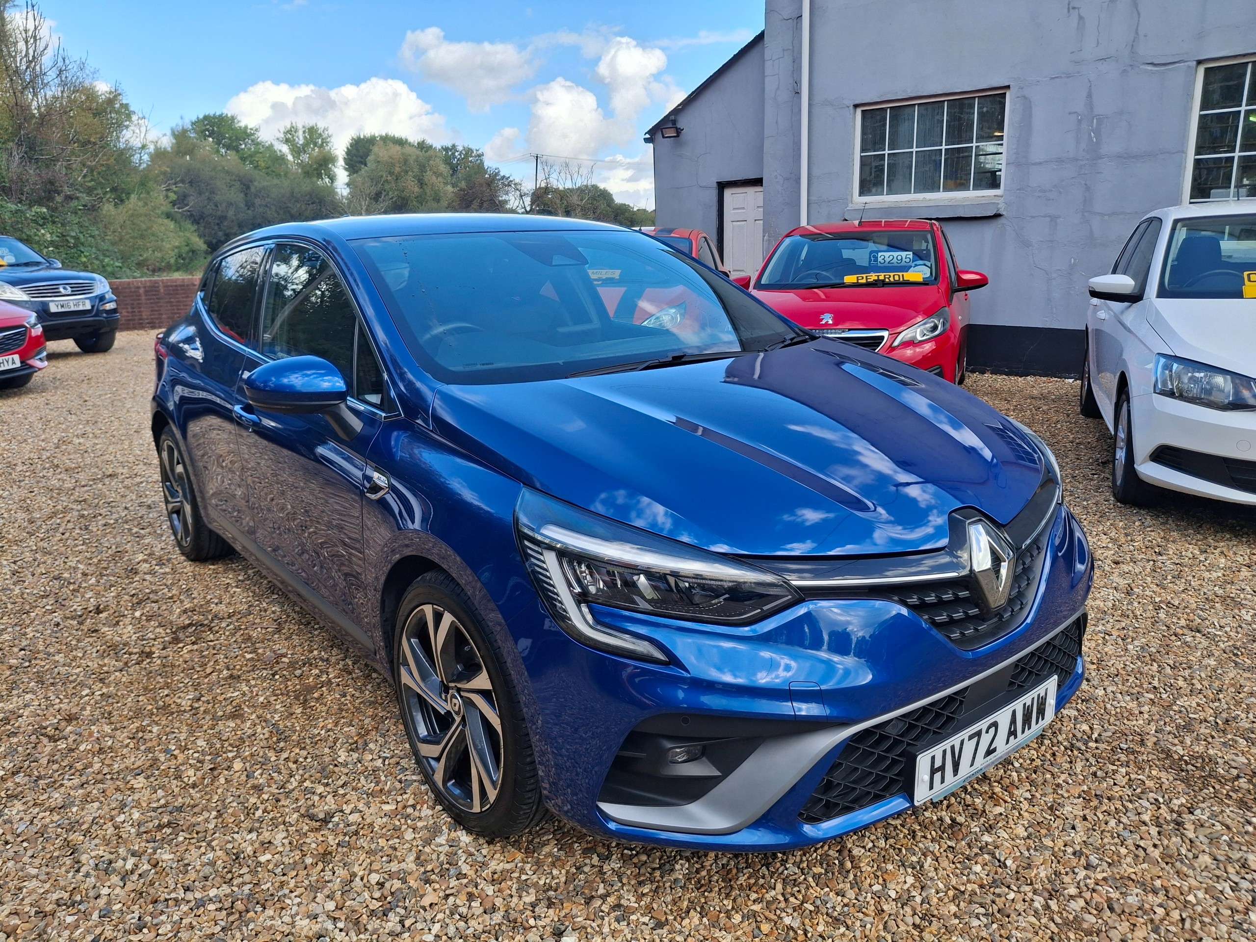 A 2022 RENAULT CLIO 1.0 TCe RS Line Hatchback 5dr Petrol Manual Euro 6 (s/s) (90 ps) A 2022 RENAULT CLIO 1.0 TCe RS Line Hatchback 5dr Petrol Manual Euro 6 (s/s) (90 ps)