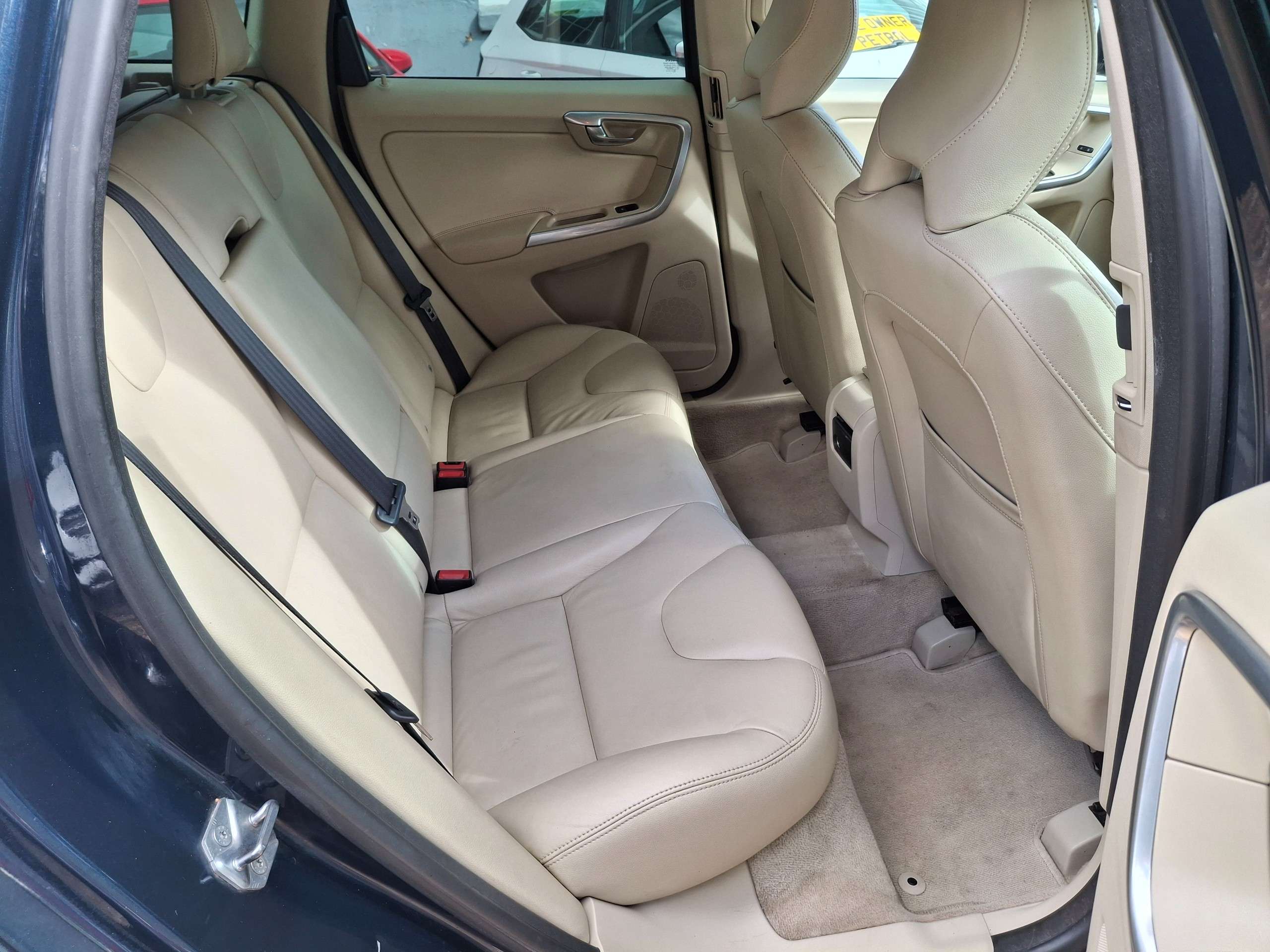 2014 VOLVO XC60 2014 VOLVO XC60