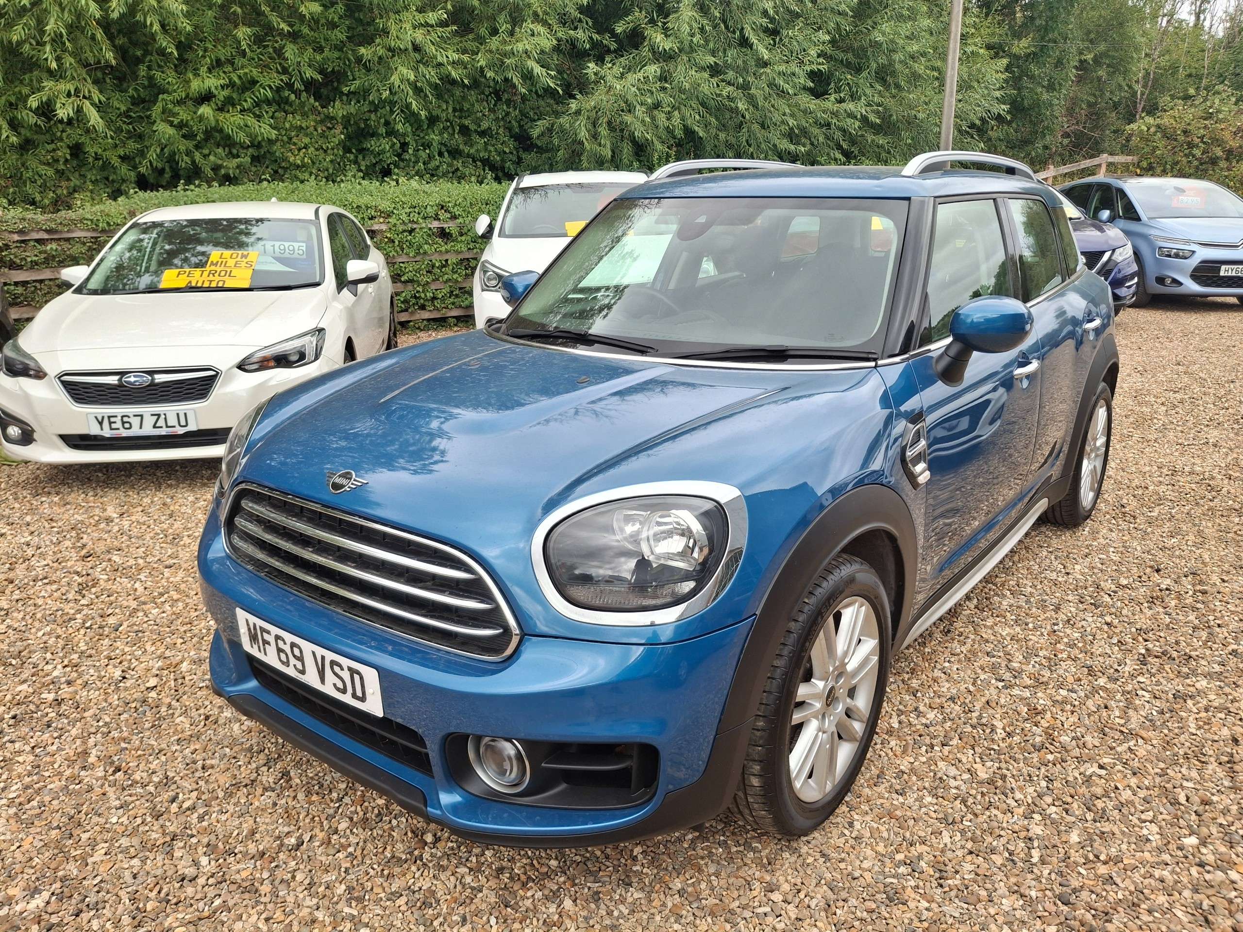 A 2019 MINI COUNTRYMAN 1.5 Cooper Exclusive SUV 5dr Petrol Manual Euro 6 (s/s) (136 ps) A 2019 MINI COUNTRYMAN 1.5 Cooper Exclusive SUV 5dr Petrol Manual Euro 6 (s/s) (136 ps)