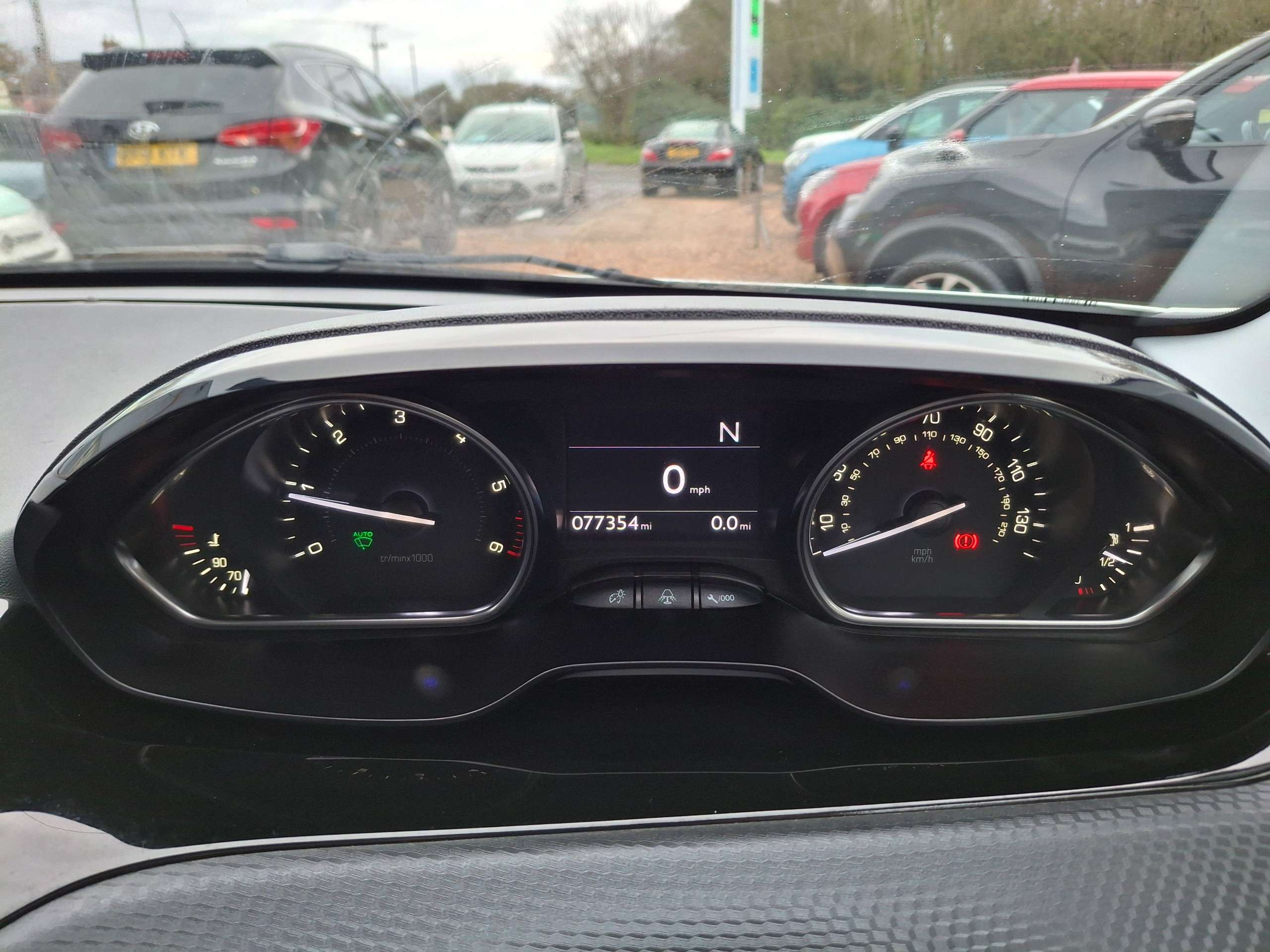 2013 PEUGEOT 2008 2013 PEUGEOT 2008