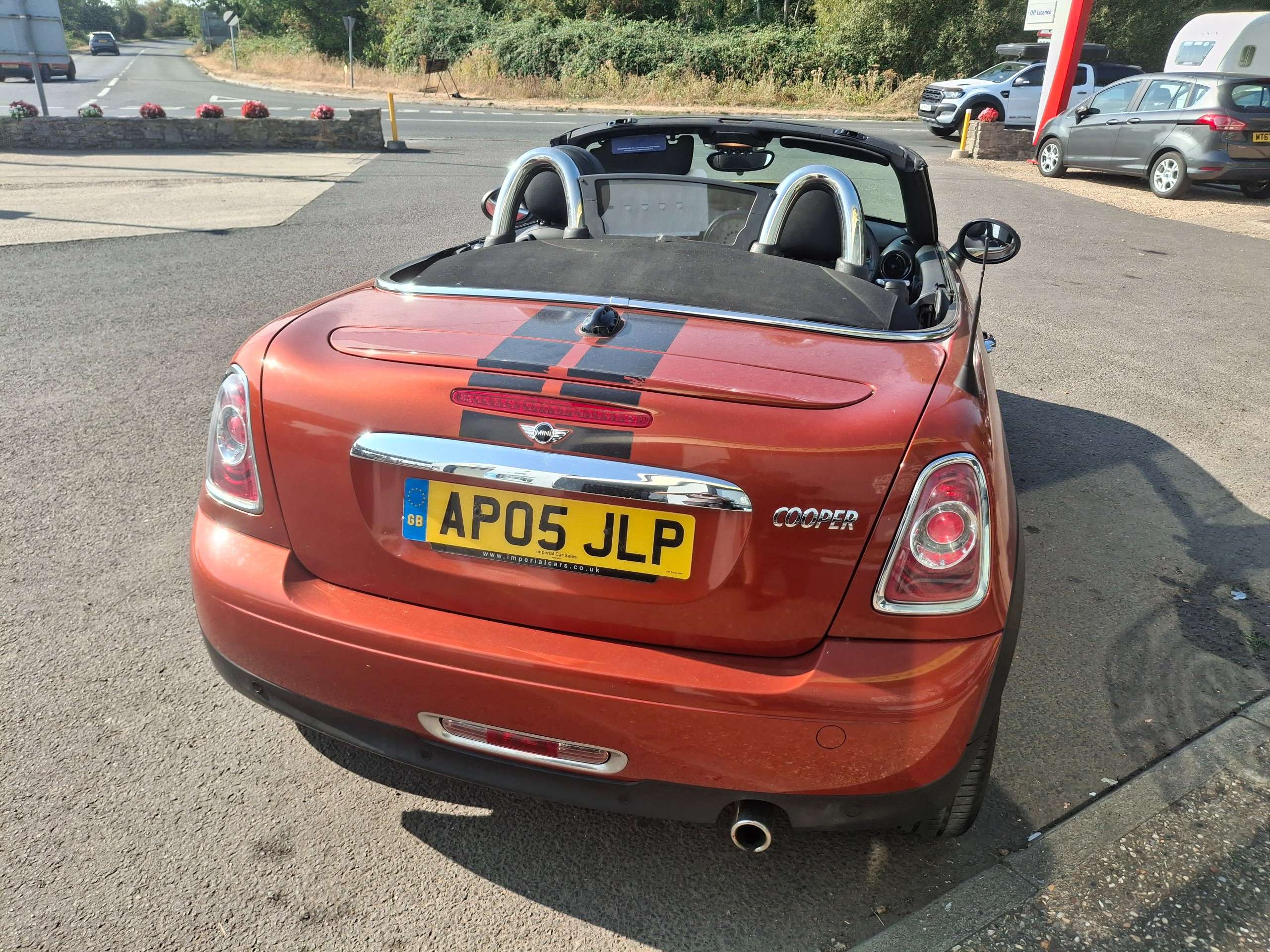 A 2014 MINI ROADSTER 1.6 Cooper Convertible 2dr Petrol Auto Euro 6 (122 ps) A 2014 MINI ROADSTER 1.6 Cooper Convertible 2dr Petrol Auto Euro 6 (122 ps)