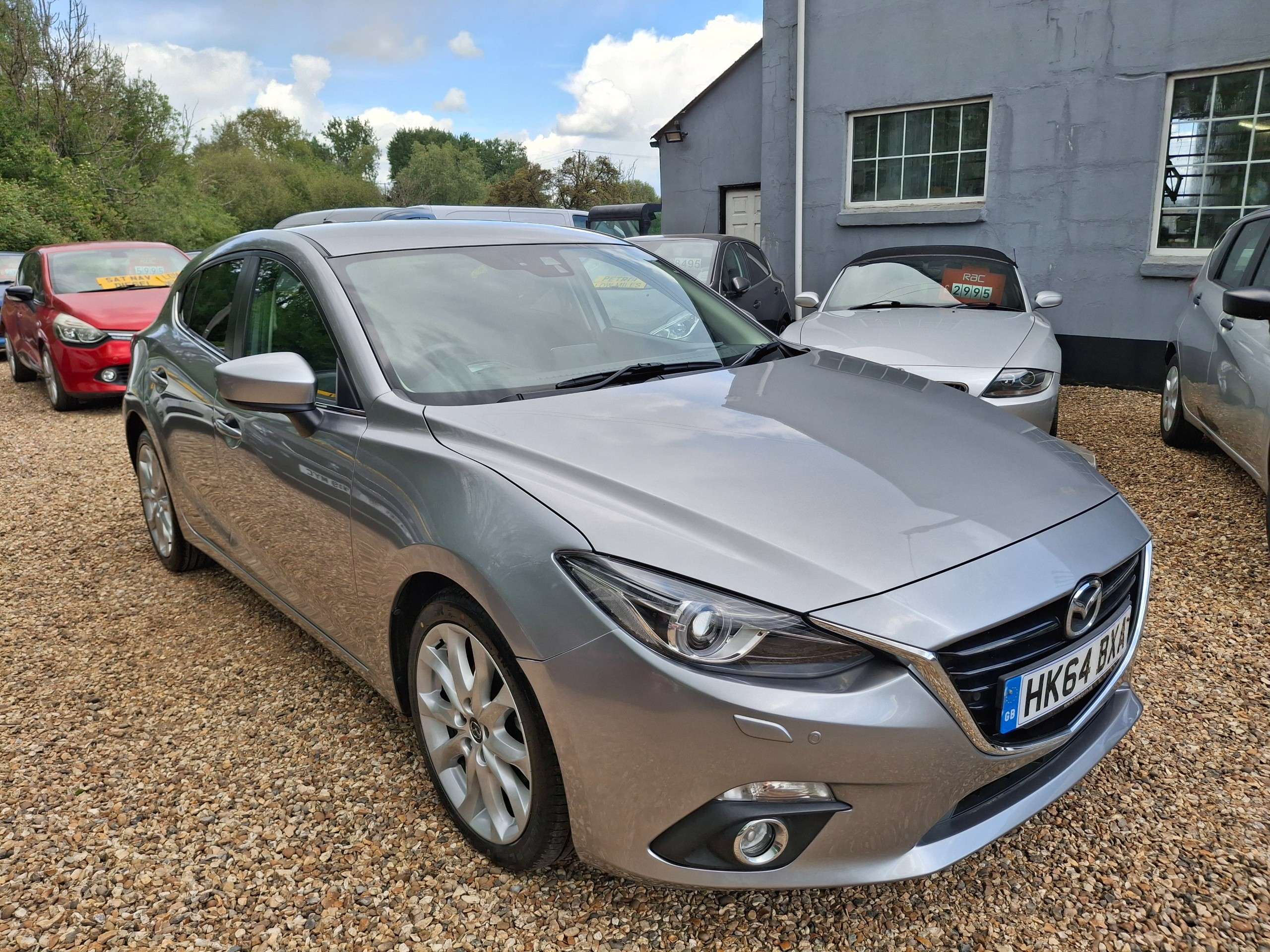 A 2015 MAZDA 3 2.0 SKYACTIV-G Sport Nav Hatchback 5dr Petrol Auto Euro 5 (s/s) (120 ps) A 2015 MAZDA 3 2.0 SKYACTIV-G Sport Nav Hatchback 5dr Petrol Auto Euro 5 (s/s) (120 ps)