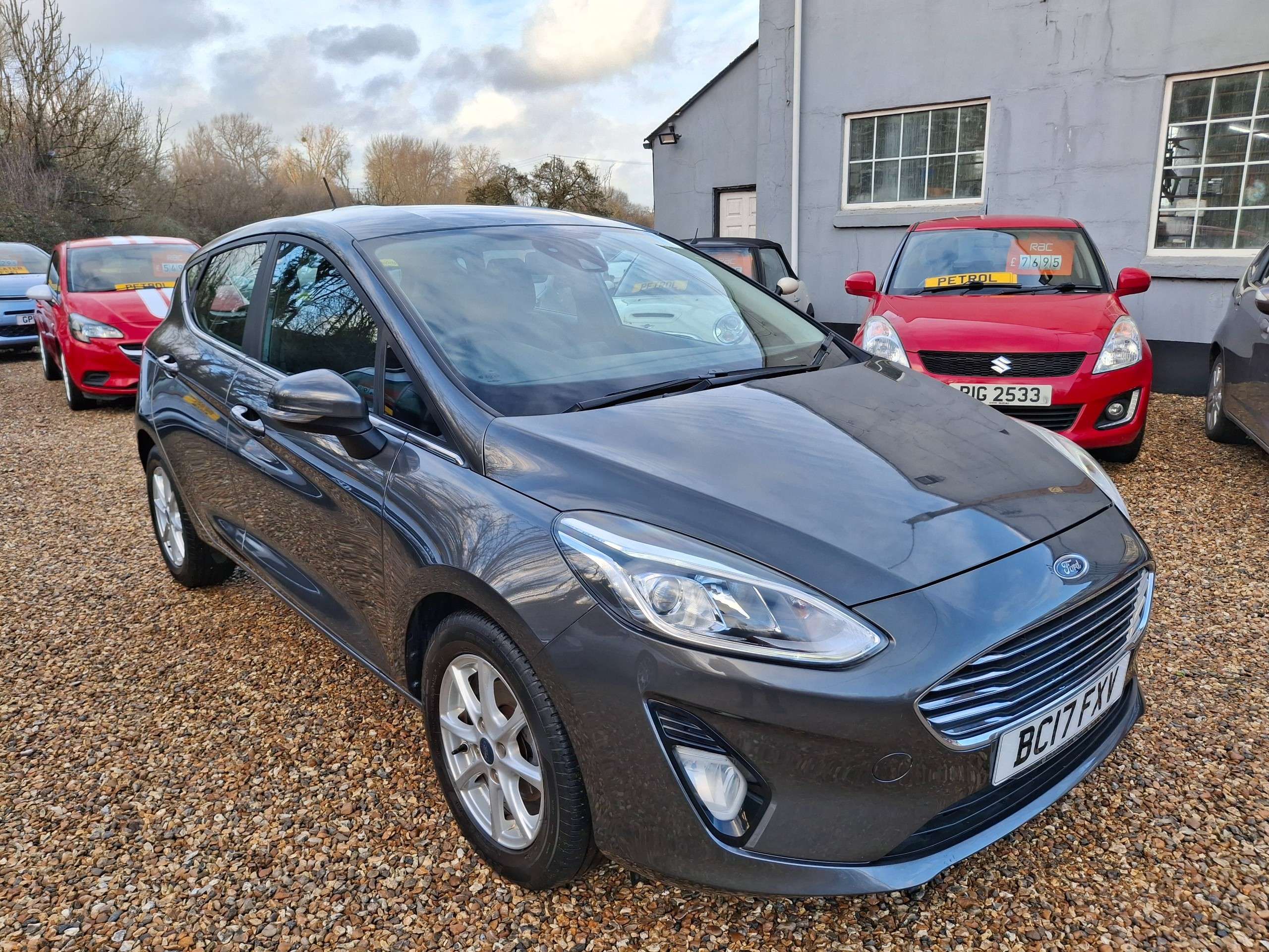 A 2017 FORD FIESTA 1.1 Ti-VCT Zetec Hatchback 5dr Petrol Manual Euro 6 (s/s) (85 ps) A 2017 FORD FIESTA 1.1 Ti-VCT Zetec Hatchback 5dr Petrol Manual Euro 6 (s/s) (85 ps)