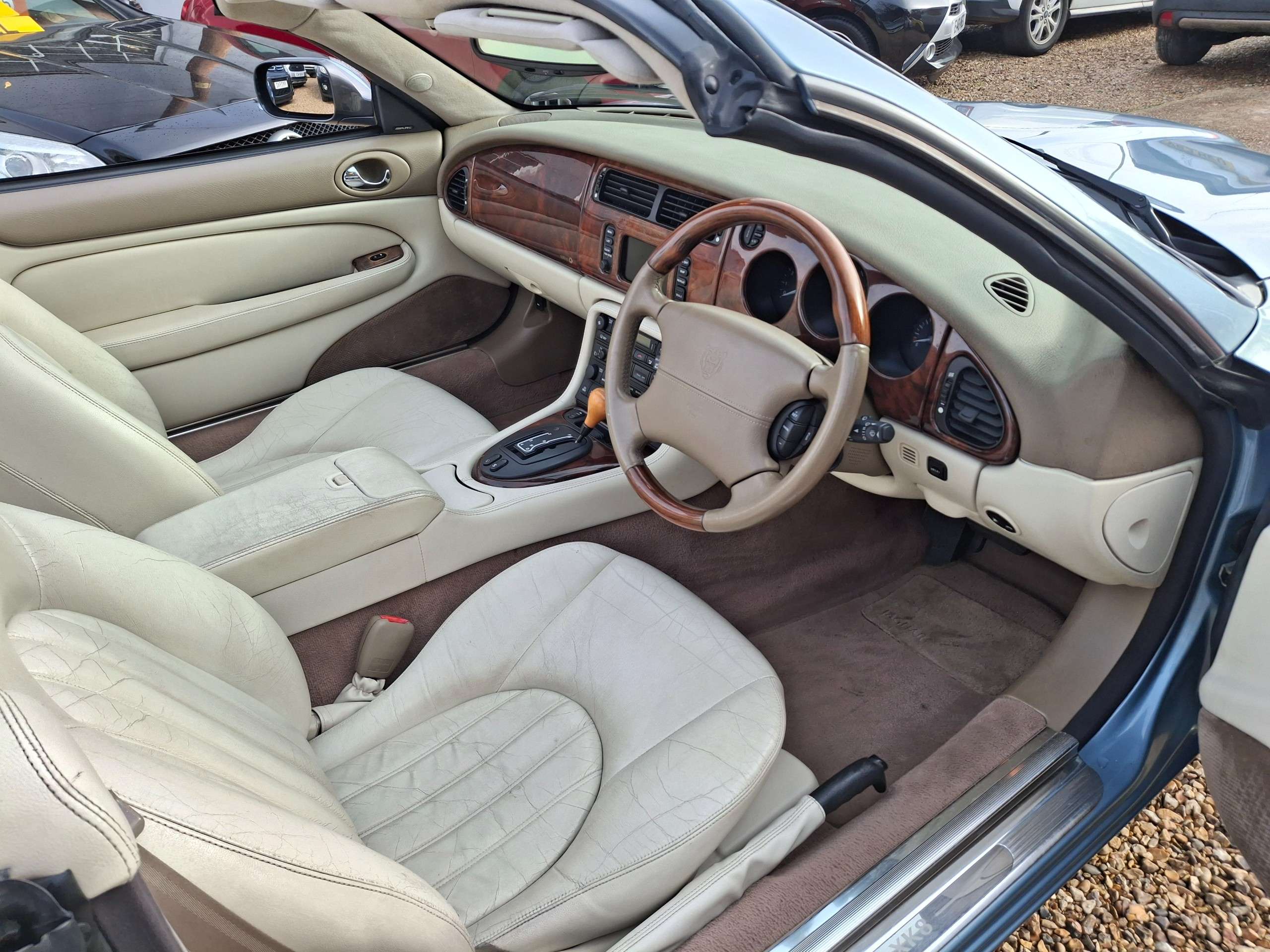 null JAGUAR XK8 null JAGUAR XK8