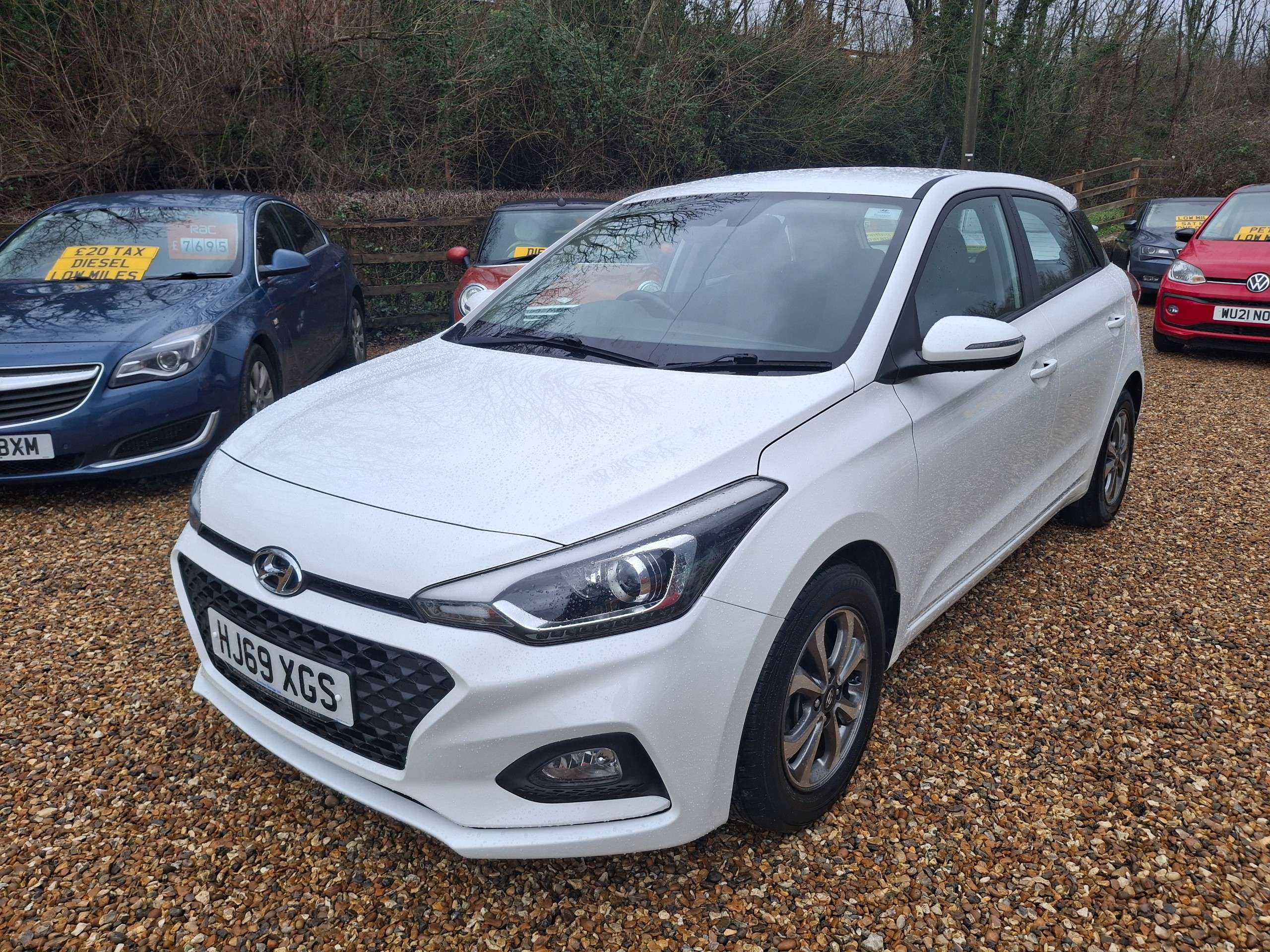 A 2019 HYUNDAI I20 1.0 T-GDi SE Hatchback 5dr Petrol Manual Euro 6 (s/s) (100 ps) A 2019 HYUNDAI I20 1.0 T-GDi SE Hatchback 5dr Petrol Manual Euro 6 (s/s) (100 ps)