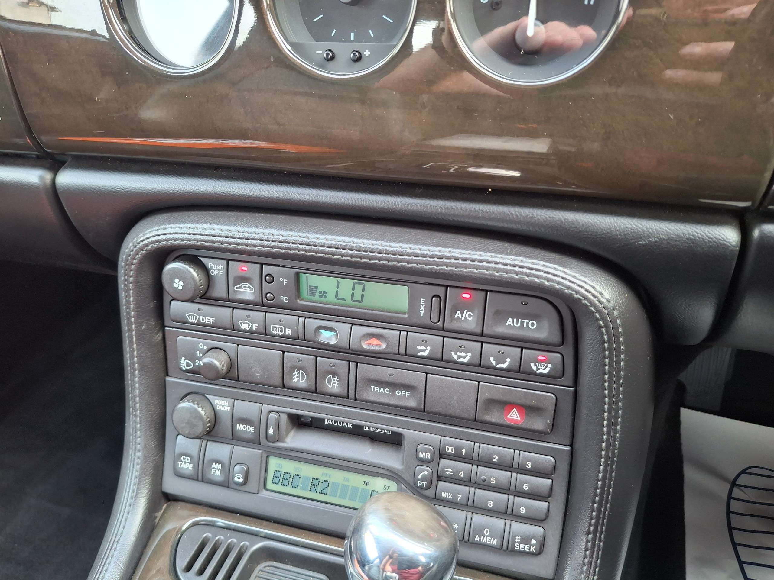 1998 JAGUAR XKR 1998 JAGUAR XKR