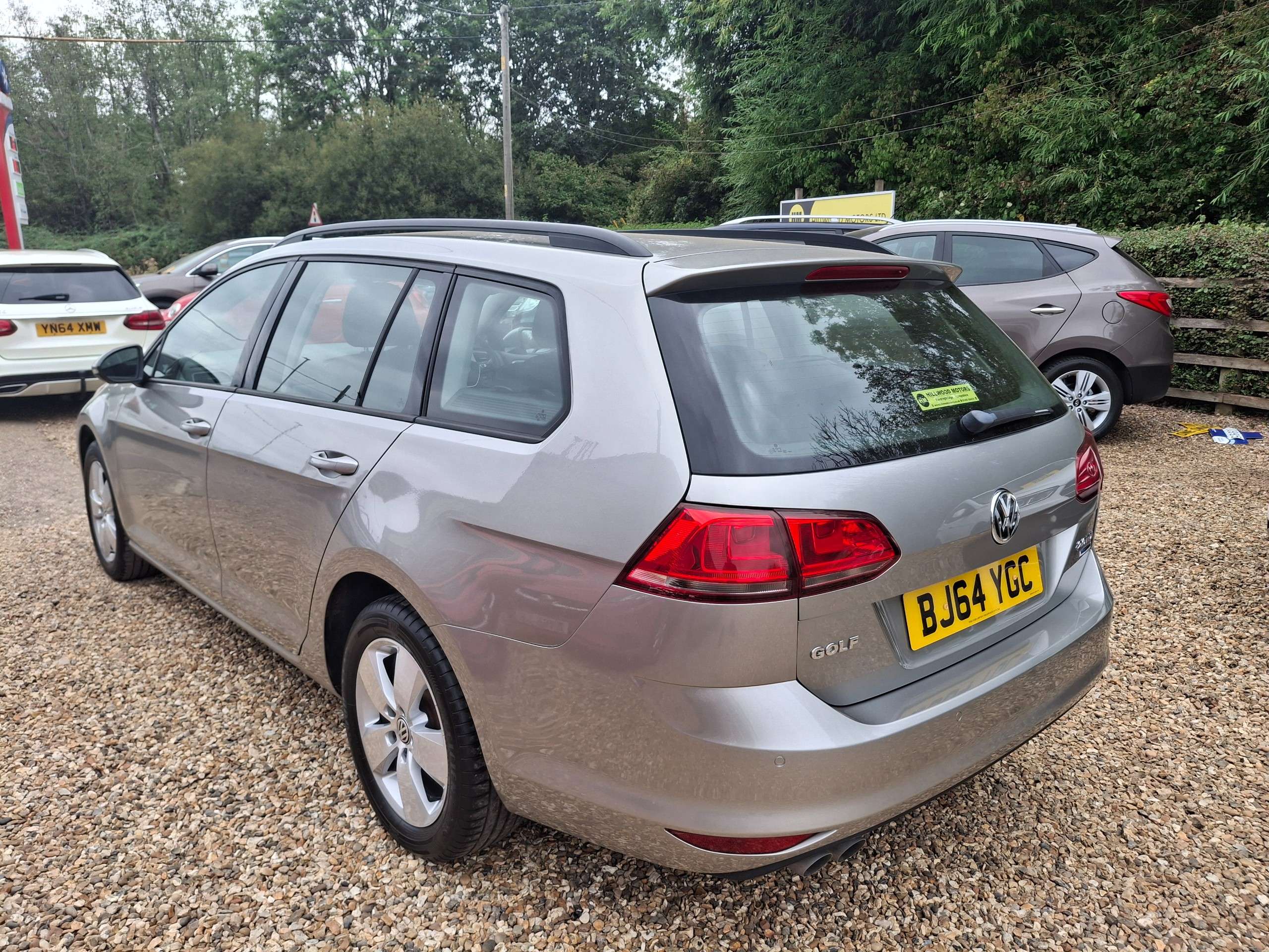 A 2014 VOLKSWAGEN GOLF 2.0 TDI BlueMotion Tech SE Estate 5dr Diesel Manual Euro 5 (s/s) (150 ps) A 2014 VOLKSWAGEN GOLF 2.0 TDI BlueMotion Tech SE Estate 5dr Diesel Manual Euro 5 (s/s) (150 ps)