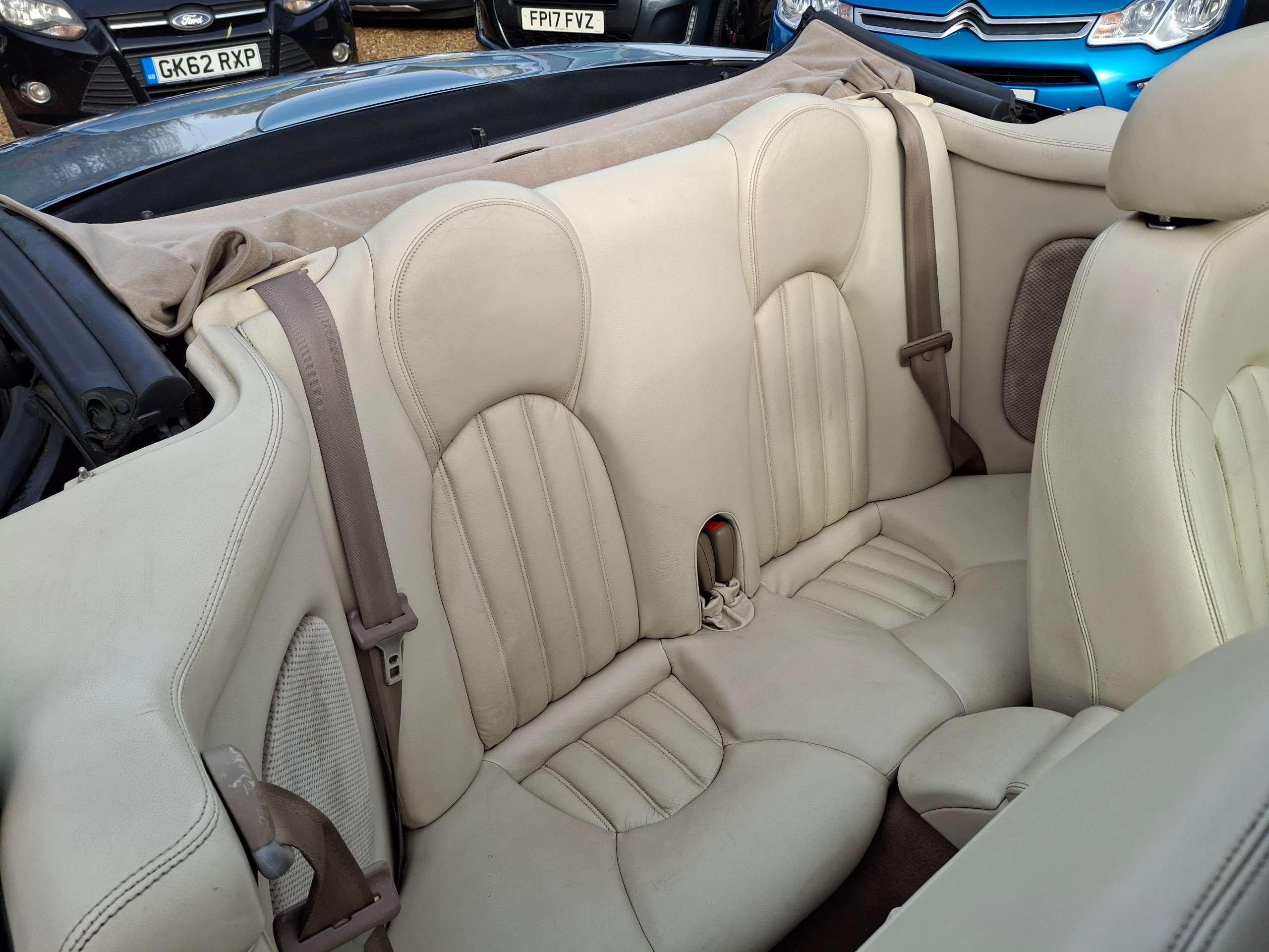 null JAGUAR XK8 null JAGUAR XK8