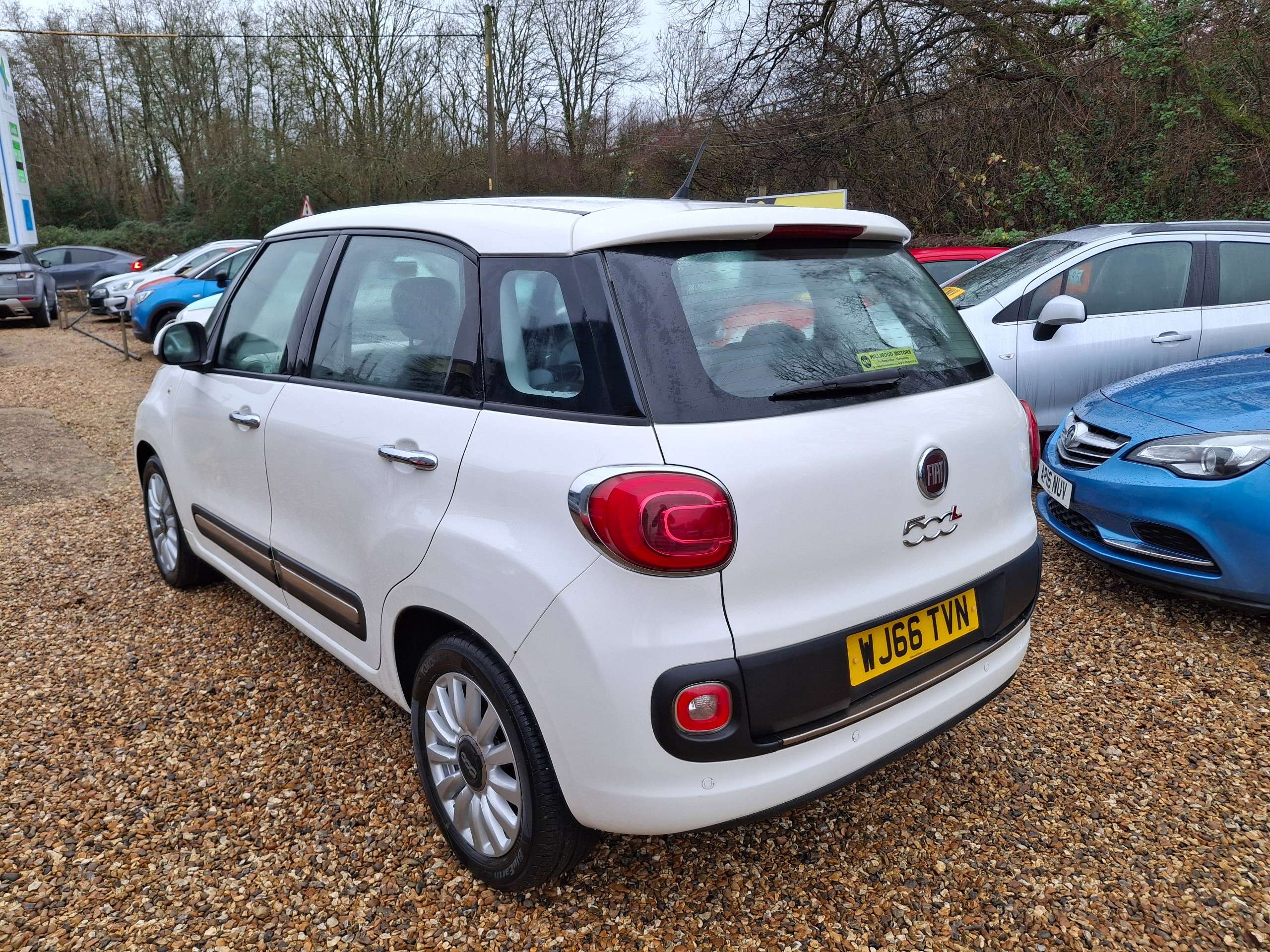 2016 FIAT 500L 2016 FIAT 500L