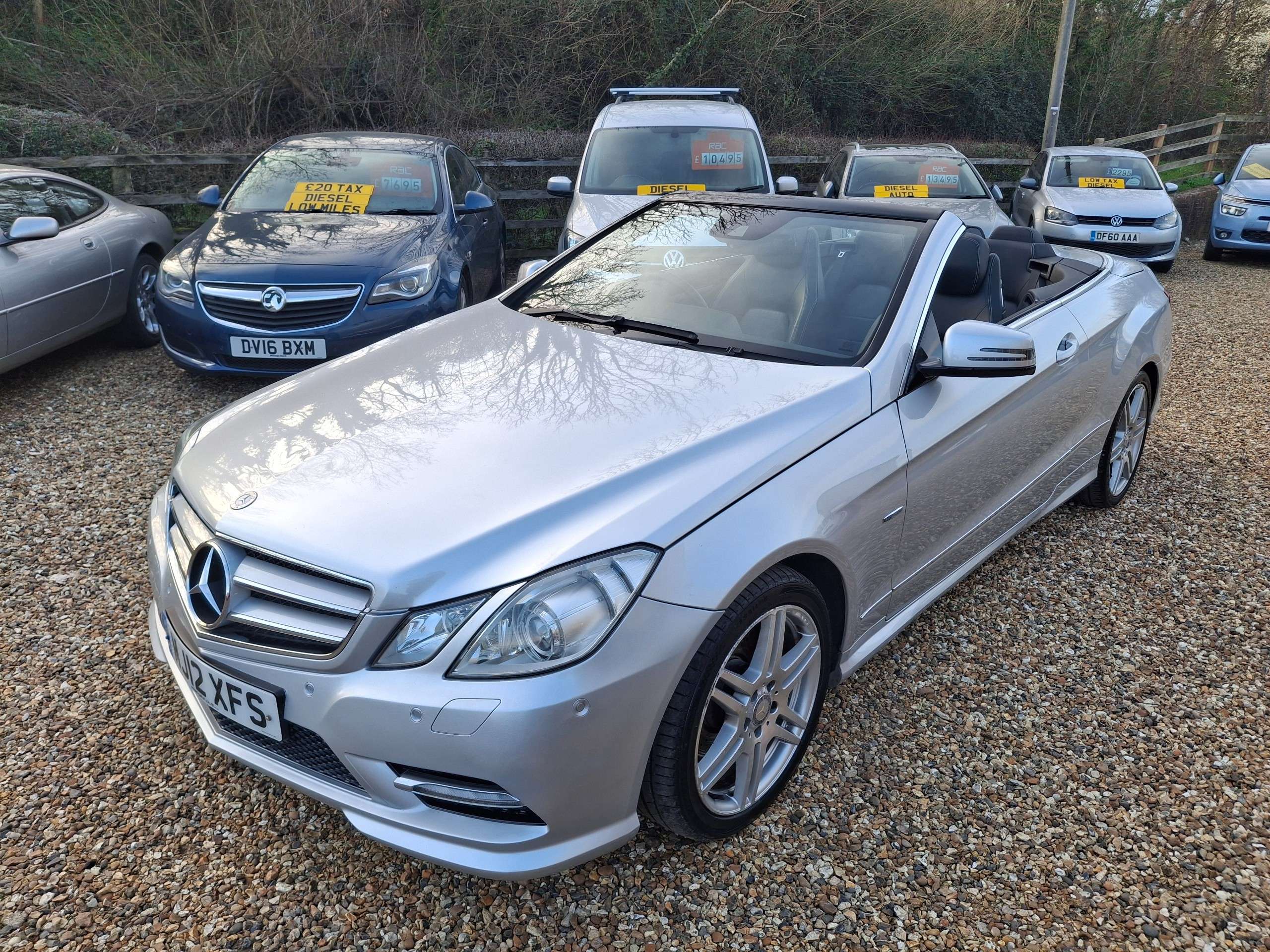 A 2012 MERCEDES-BENZ E CLASS 2.1 E220 CDI BlueEfficiency Sport Cabriolet 2dr Diesel G-Tronic+ Euro 5 (s/s) (170 ps) A 2012 MERCEDES-BENZ E CLASS 2.1 E220 CDI BlueEfficiency Sport Cabriolet 2dr Diesel G-Tronic+ Euro 5 (s/s) (170 ps)