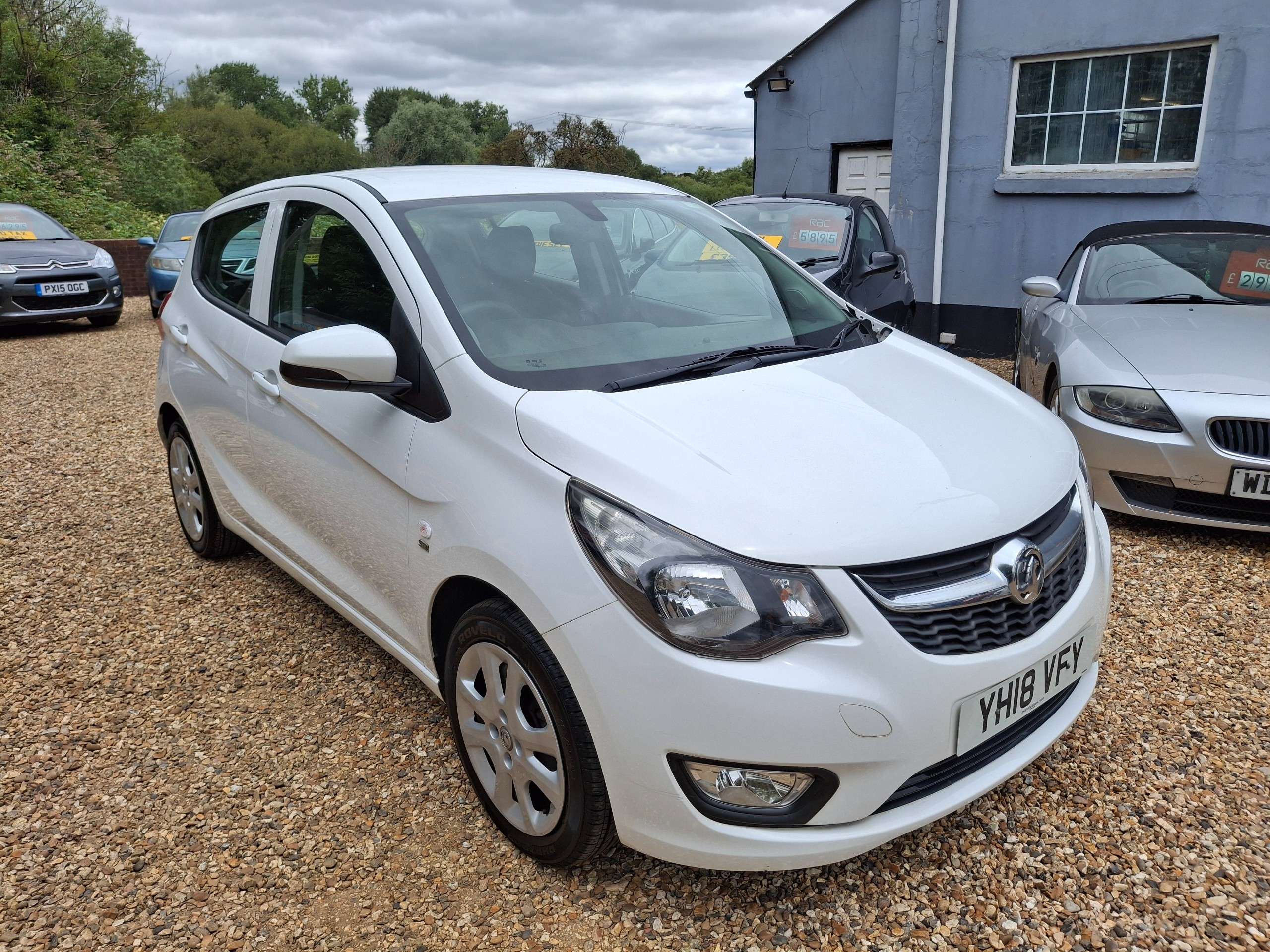 A 2018 VAUXHALL VIVA 1.0i SE Hatchback 5dr Petrol Manual Euro 6 (73 ps) A 2018 VAUXHALL VIVA 1.0i SE Hatchback 5dr Petrol Manual Euro 6 (73 ps)
