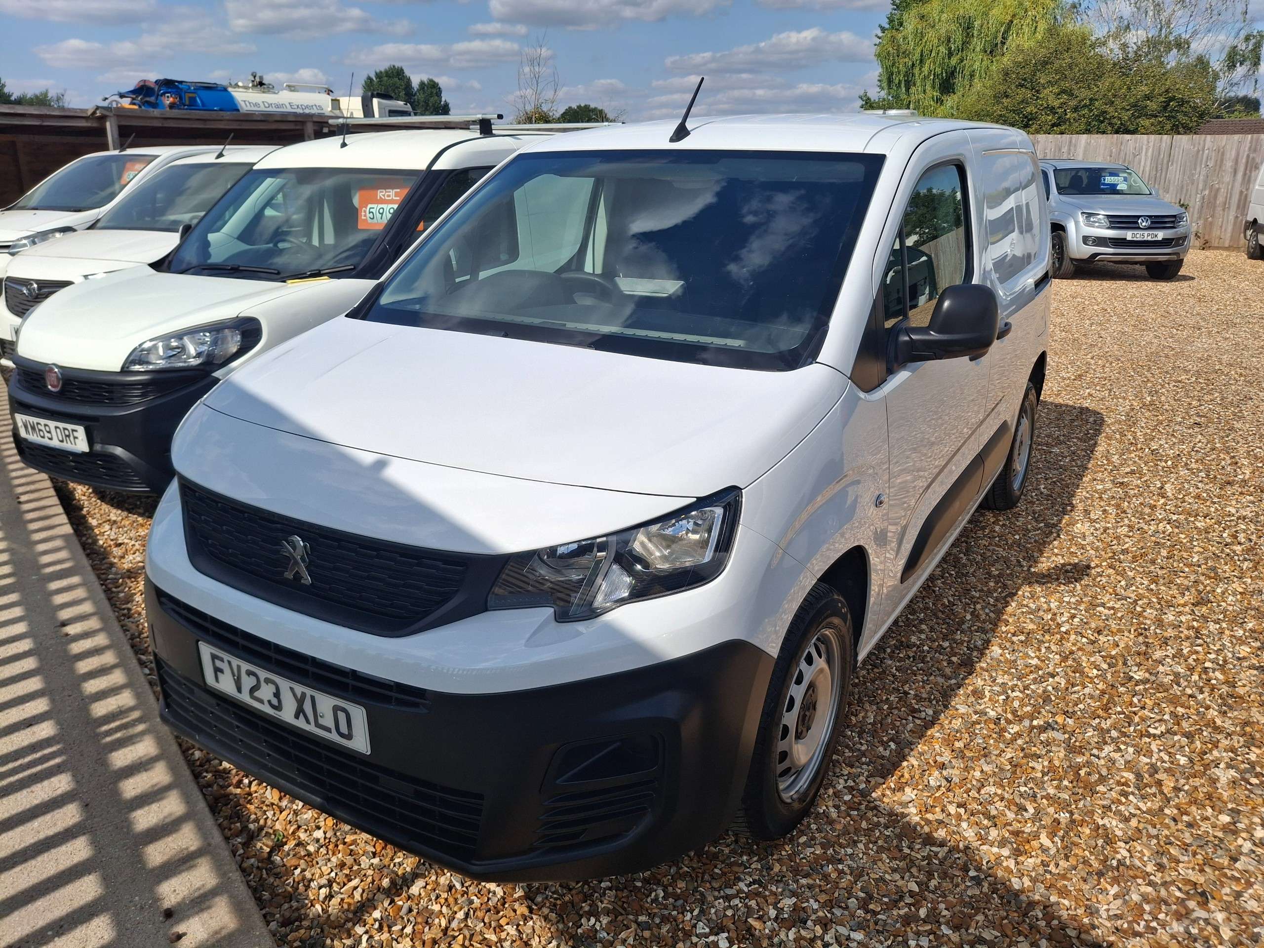 A 2023 PEUGEOT PARTNER 1.5 BlueHDi 1000 Professional Premium + Standard Panel Van 5dr Diesel Manual SWB Euro 6 (s/s) (100 bhp) A 2023 PEUGEOT PARTNER 1.5 BlueHDi 1000 Professional Premium + Standard Panel Van 5dr Diesel Manual SWB Euro 6 (s/s) (100 bhp)