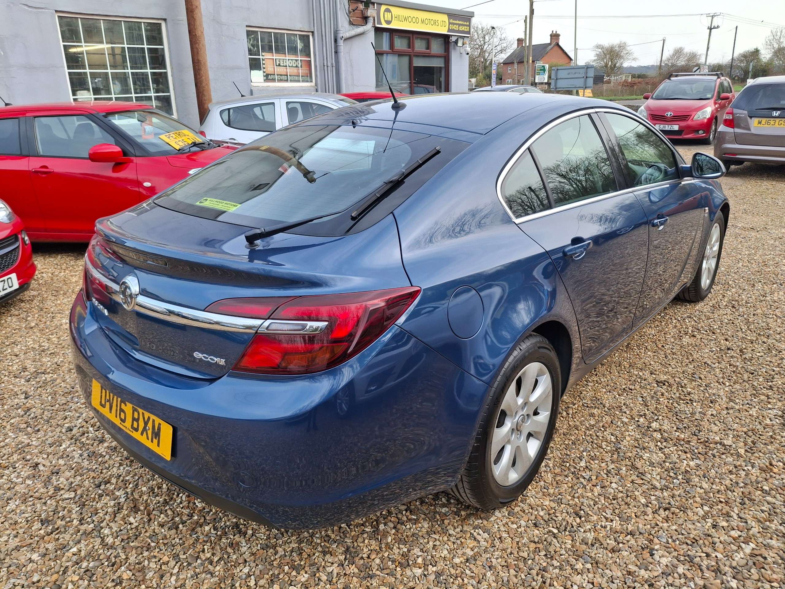 A 2016 VAUXHALL INSIGNIA 1.6 CDTi ecoFLEX SE Hatchback 5dr Diesel Manual Euro 6 (s/s) (136 ps) A 2016 VAUXHALL INSIGNIA 1.6 CDTi ecoFLEX SE Hatchback 5dr Diesel Manual Euro 6 (s/s) (136 ps)