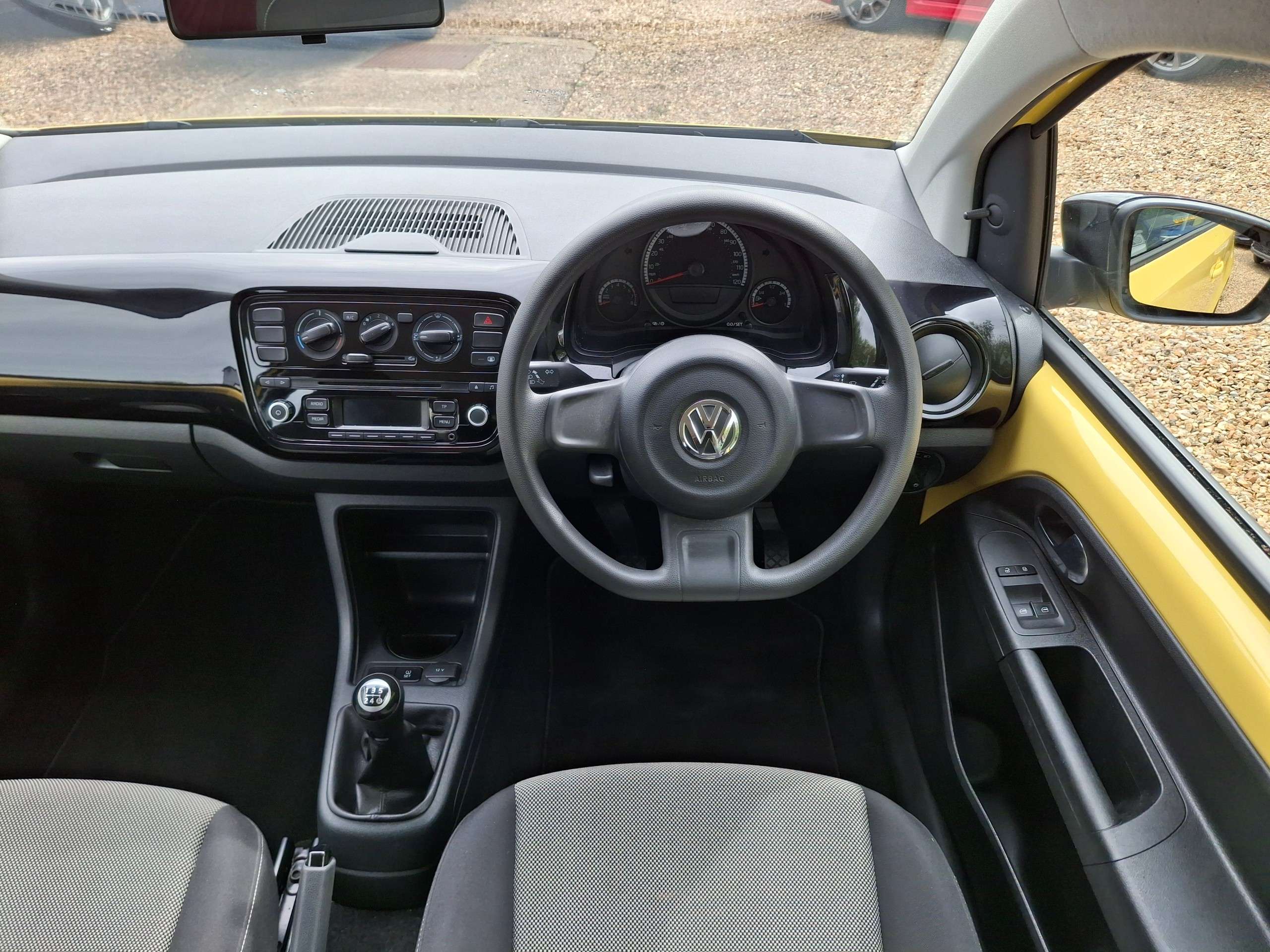 2016 VOLKSWAGEN UP! 2016 VOLKSWAGEN UP!