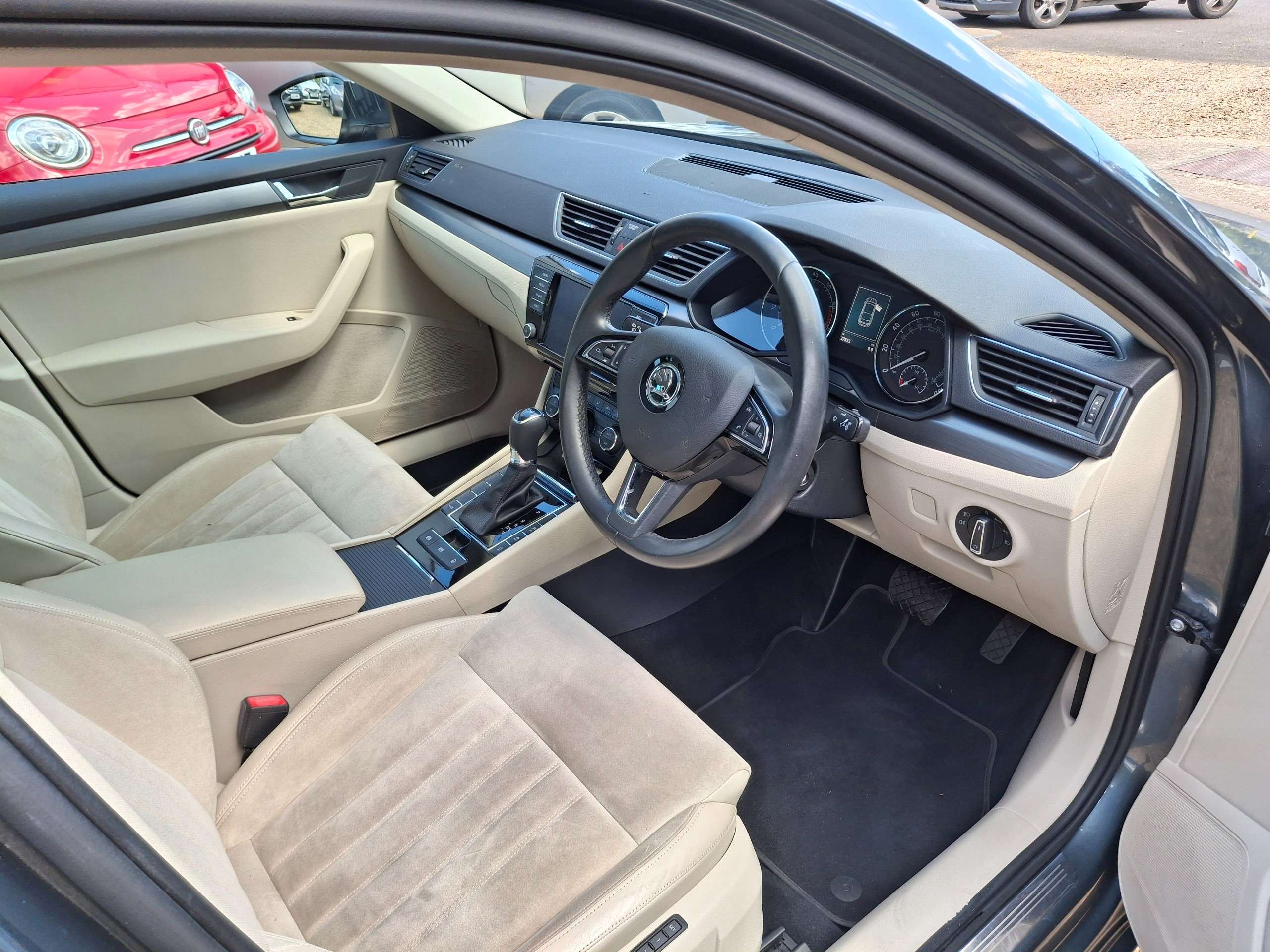 2016 SKODA SUPERB 2016 SKODA SUPERB