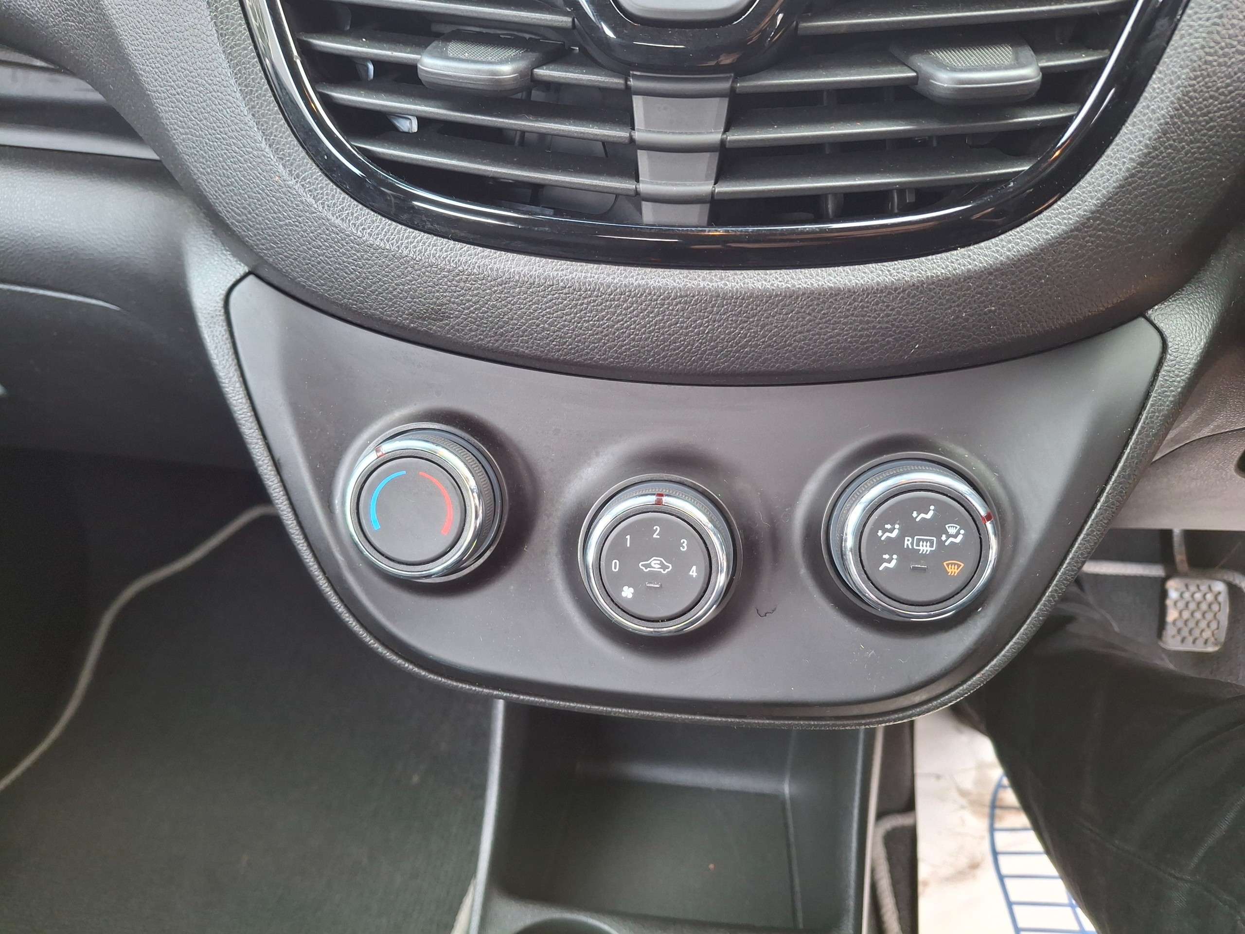 2015 VAUXHALL VIVA 2015 VAUXHALL VIVA