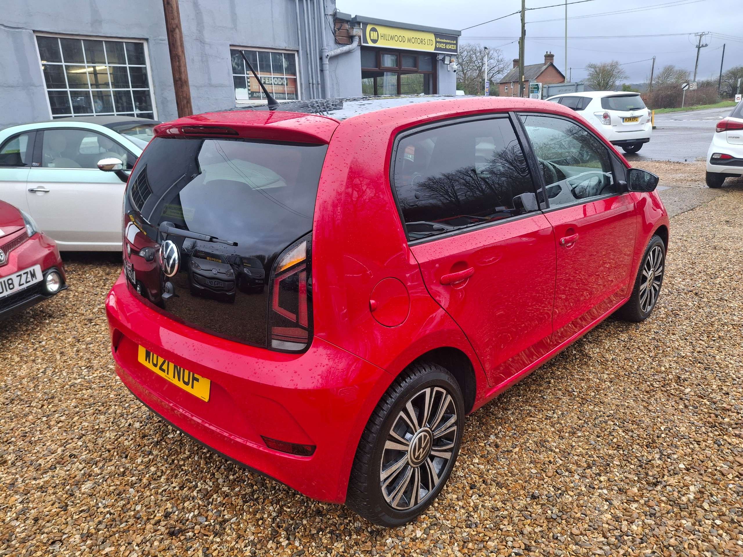 A 2021 VOLKSWAGEN UP! 1.0 Black Edition Hatchback 5dr Petrol Manual Euro 6 (s/s) (65 ps) A 2021 VOLKSWAGEN UP! 1.0 Black Edition Hatchback 5dr Petrol Manual Euro 6 (s/s) (65 ps)