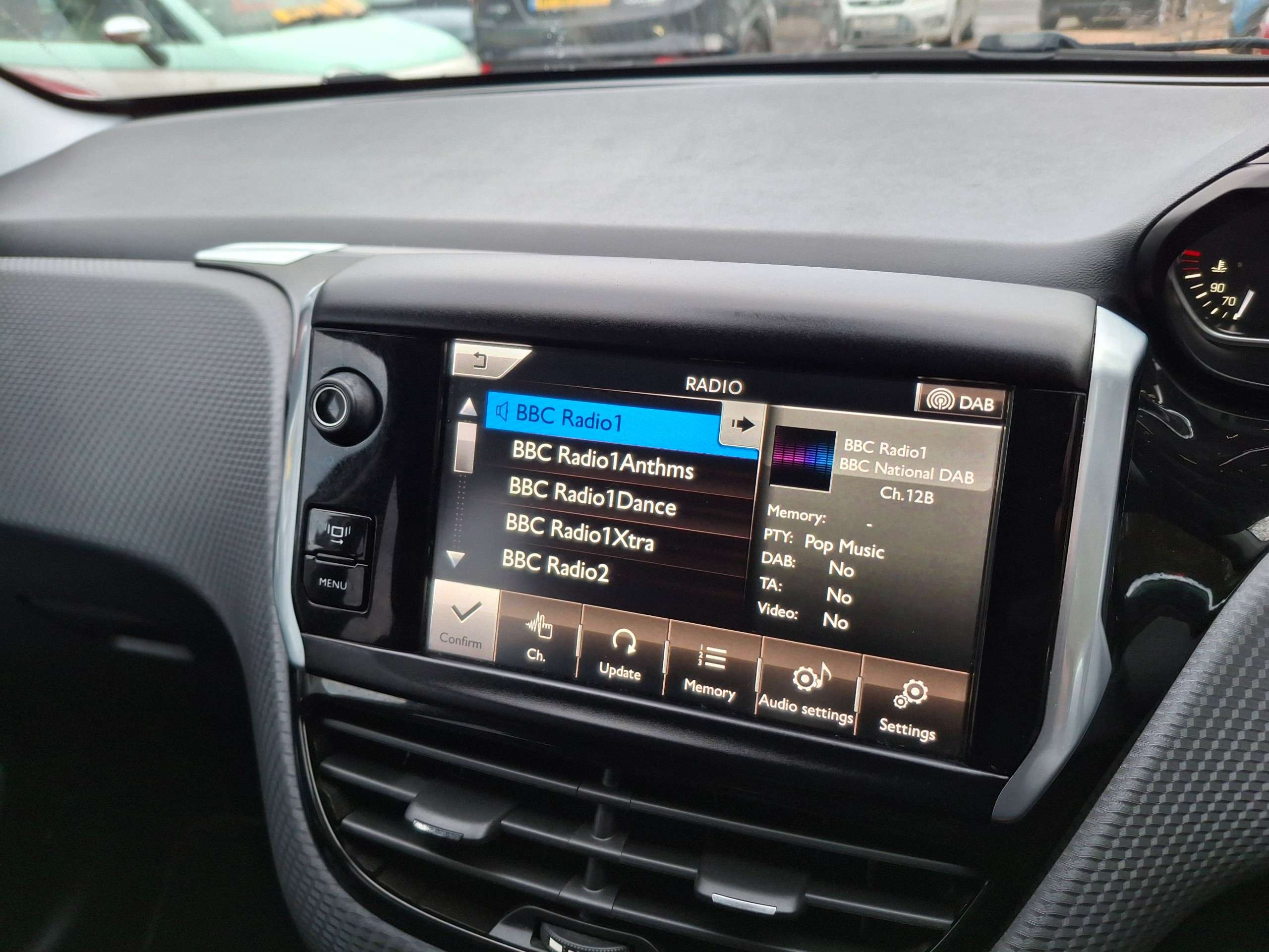 2013 PEUGEOT 2008 2013 PEUGEOT 2008