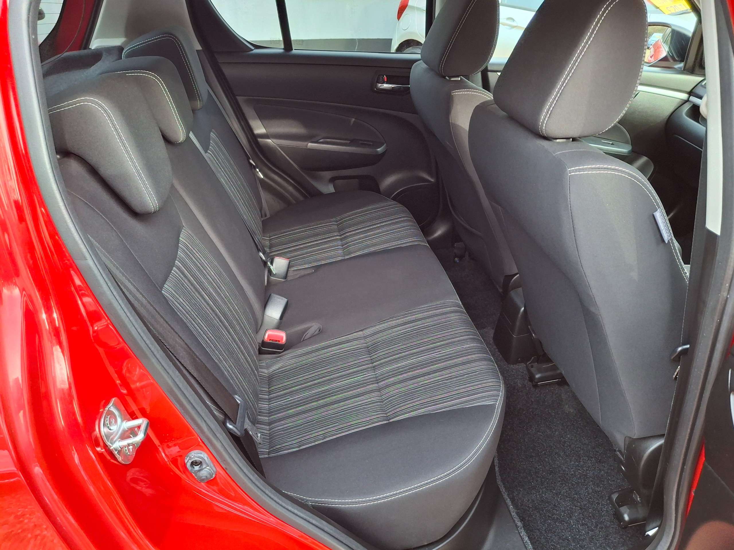 2016 SUZUKI SWIFT 2016 SUZUKI SWIFT