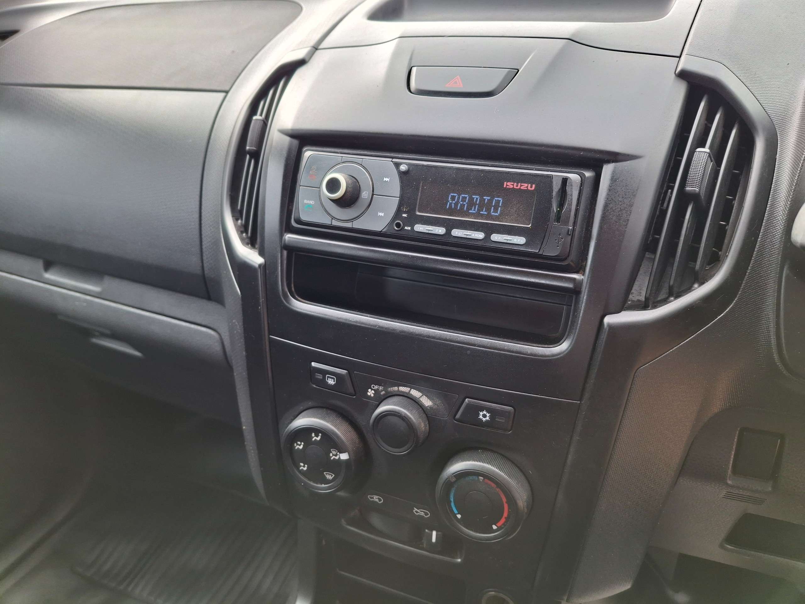 2018 ISUZU D-MAX 2018 ISUZU D-MAX